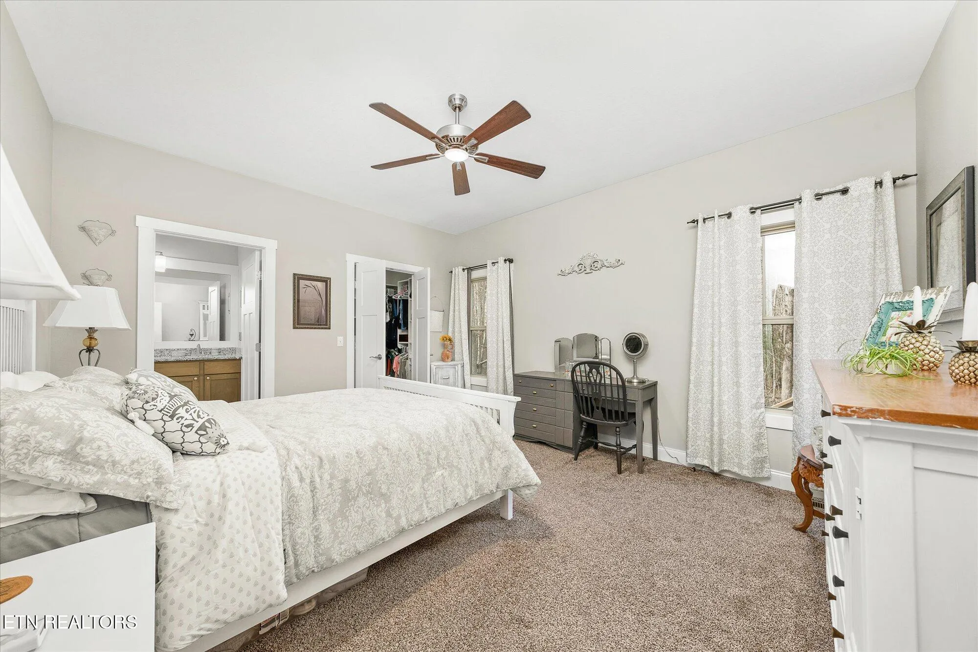 Property Slideshow image 23 of 34 | 138 hunterwood ln, Crossville, TN, 38558