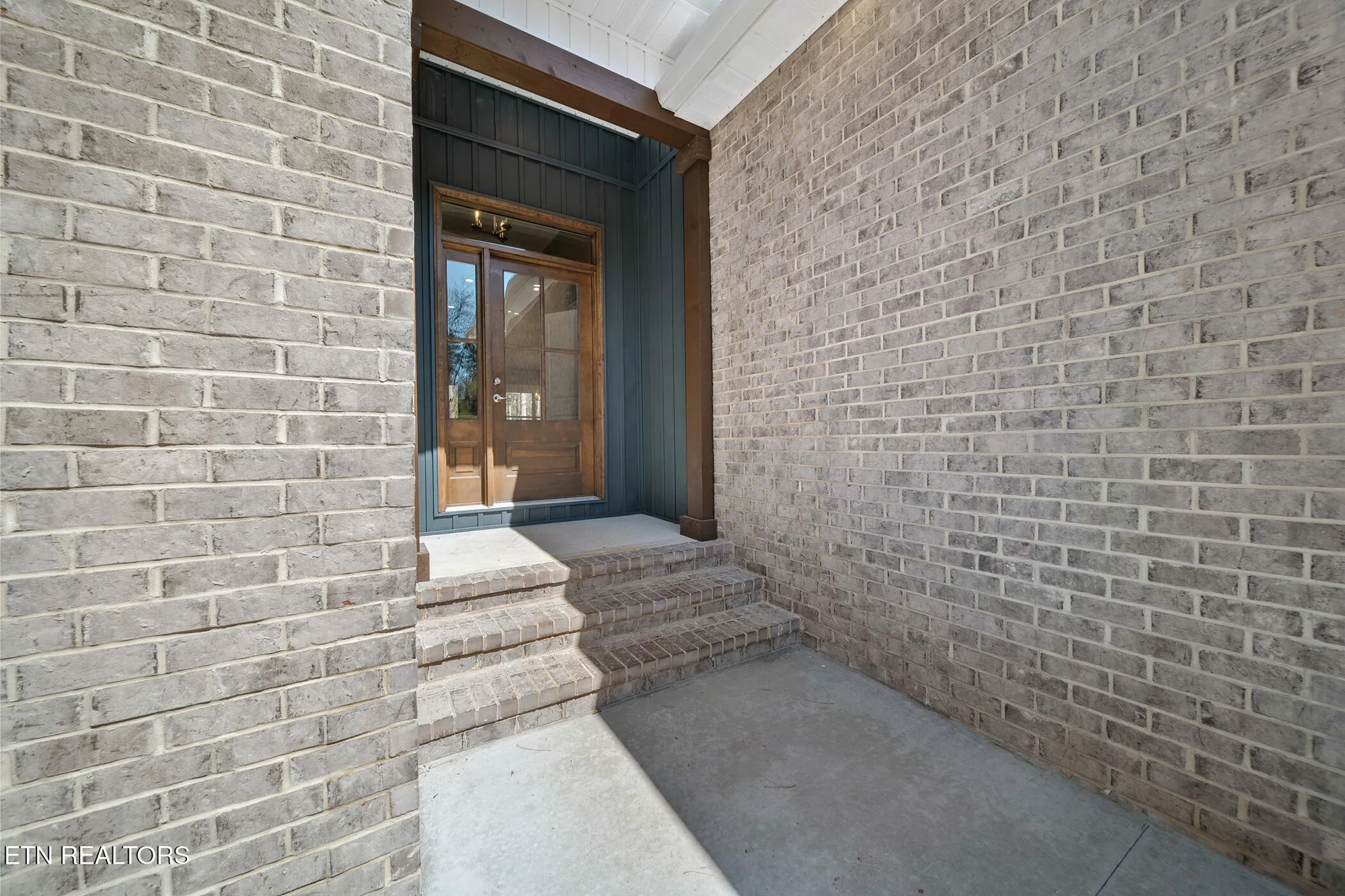 Property Slideshow image 38 of 42 | 214 cheeyo trce, Loudon, TN, 37774