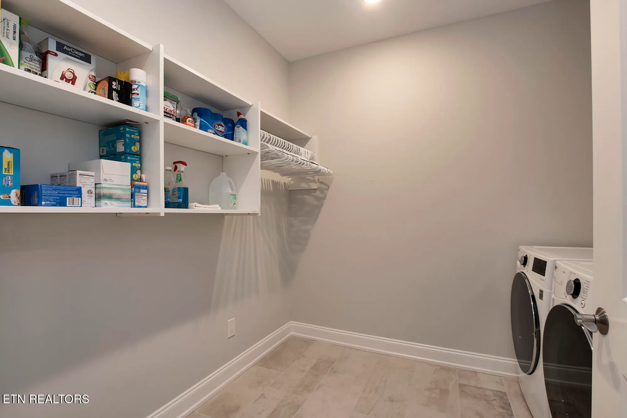 Property Slideshow image 23 of 59 | 192 amohi way, Loudon, TN, 37774