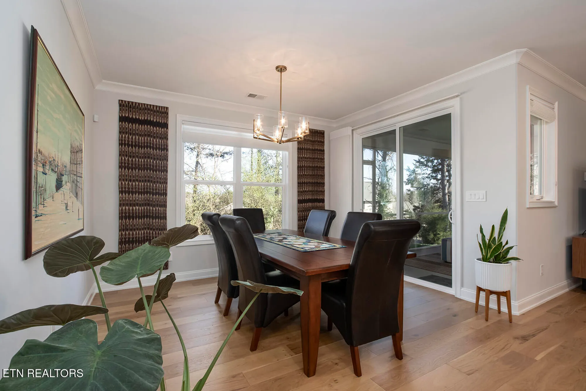 Property Slideshow image 13 of 59 | 192 amohi way, Loudon, TN, 37774