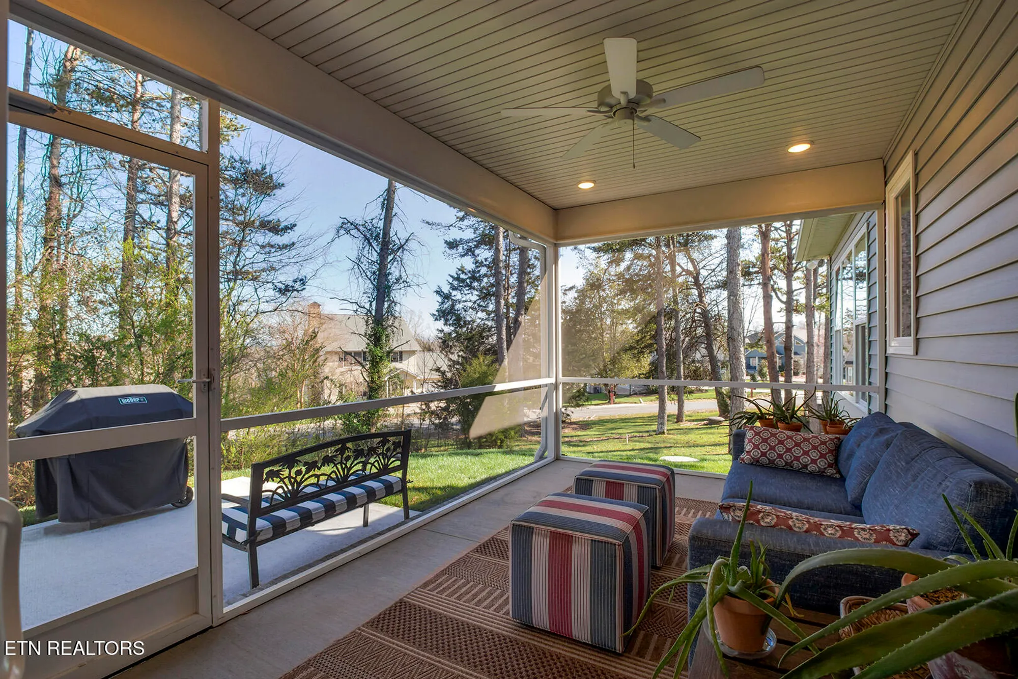 Property Slideshow image 15 of 59 | 192 amohi way, Loudon, TN, 37774