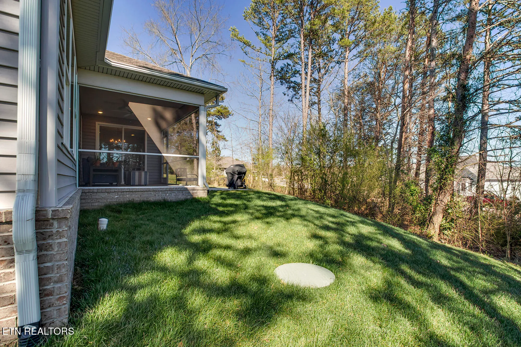 Property Slideshow image 48 of 59 | 192 amohi way, Loudon, TN, 37774