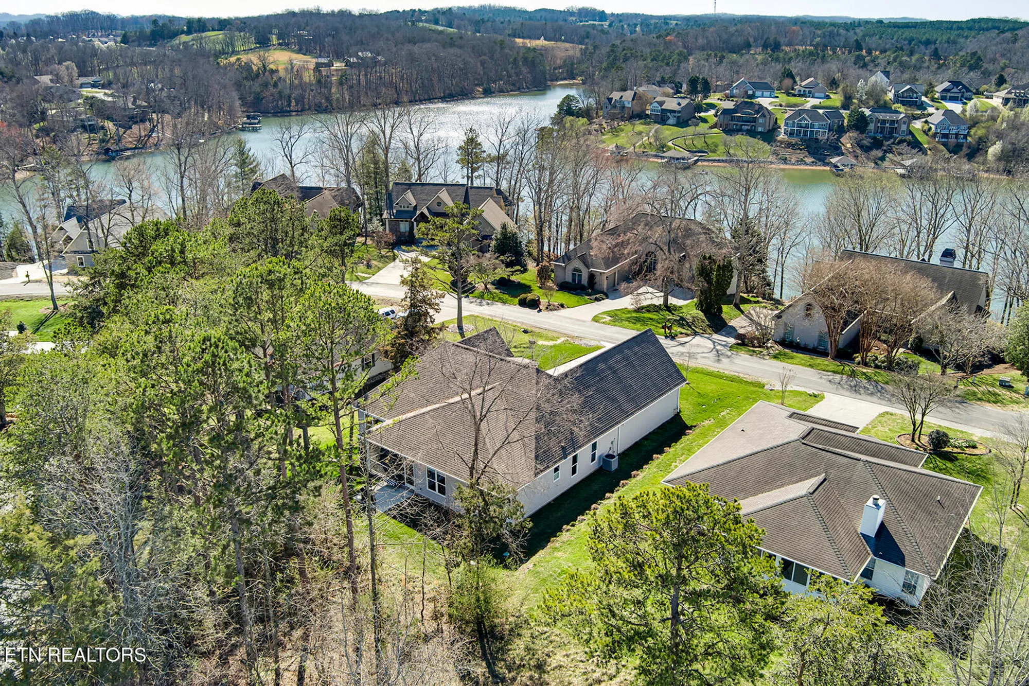 Property Slideshow image 52 of 59 | 192 amohi way, Loudon, TN, 37774