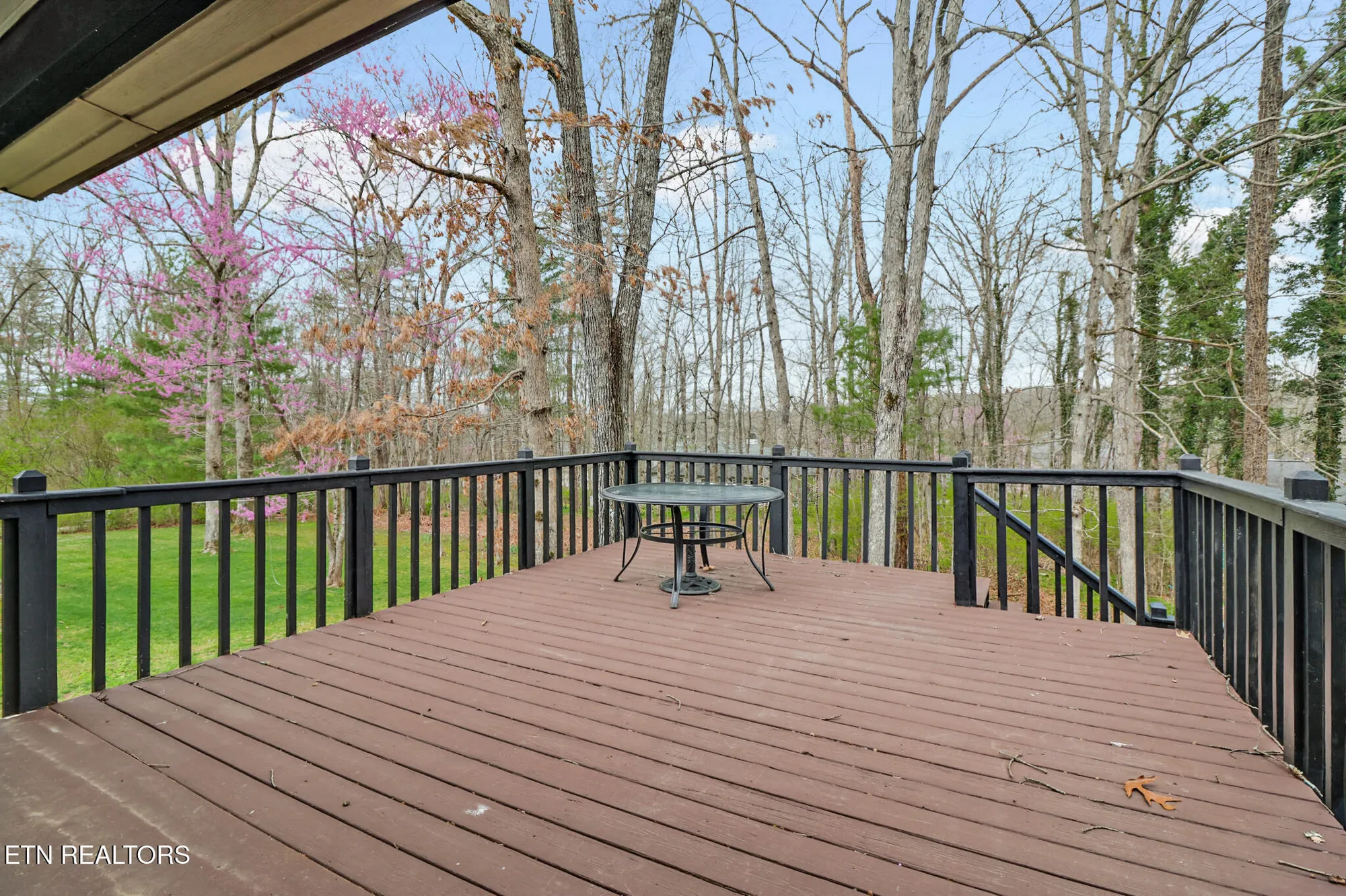 Property Slideshow image 6 of 32 | 121 lakeshire dr, Crossville, TN, 38558