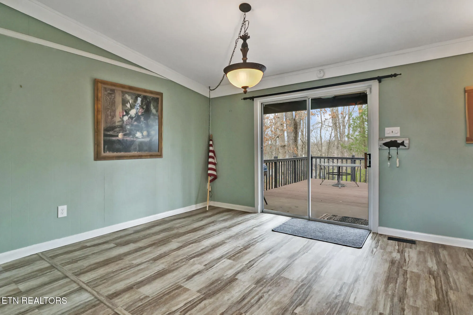 Property Slideshow image 13 of 32 | 121 lakeshire dr, Crossville, TN, 38558