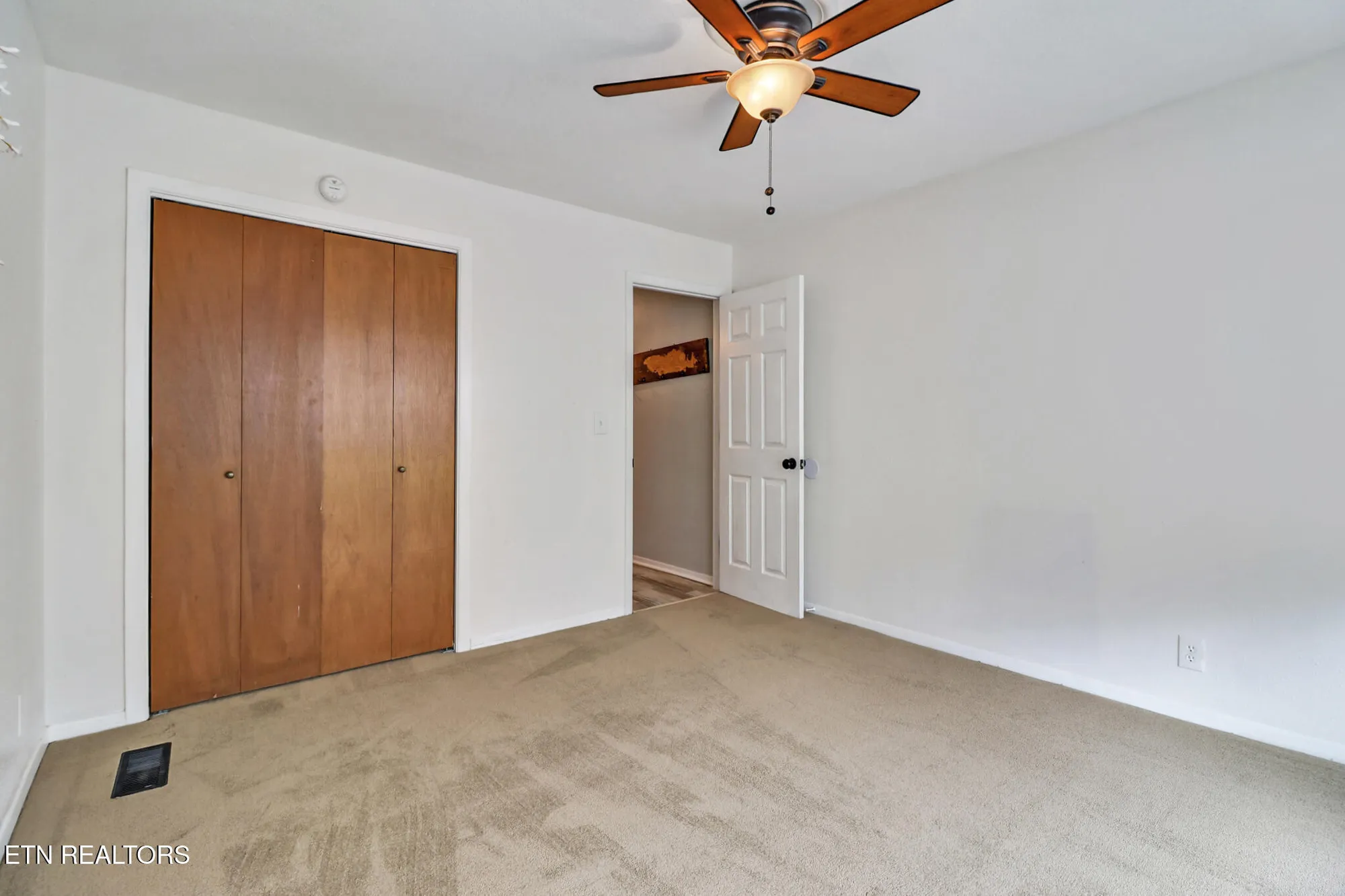 Property Slideshow image 29 of 32 | 121 lakeshire dr, Crossville, TN, 38558