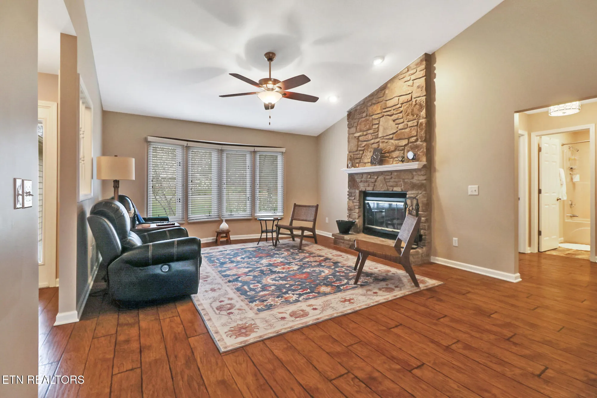 Property Slideshow image 8 of 54 | 207 overlook ln, Crossville, TN, 38558