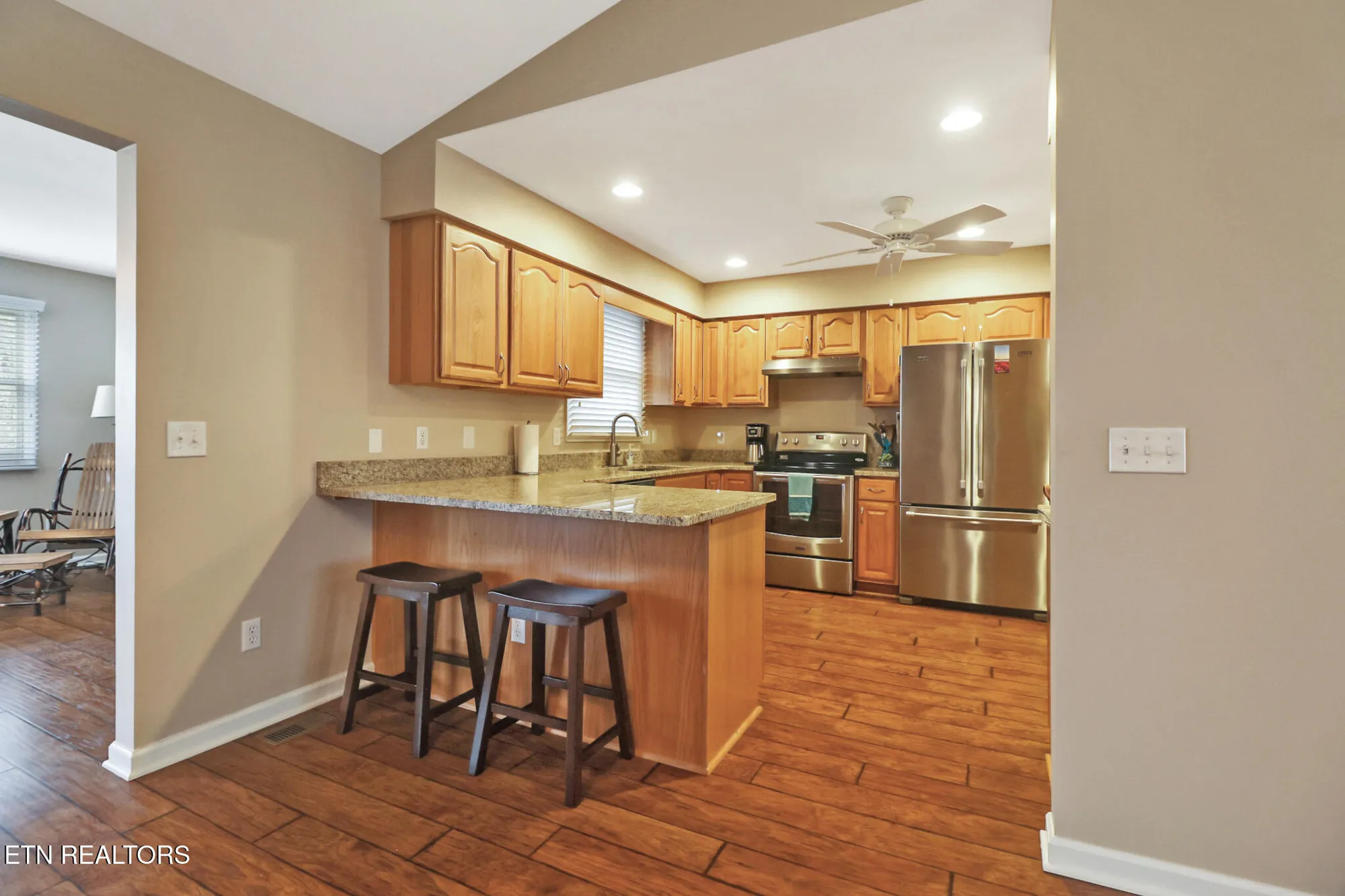 Property Slideshow image 14 of 54 | 207 overlook ln, Crossville, TN, 38558