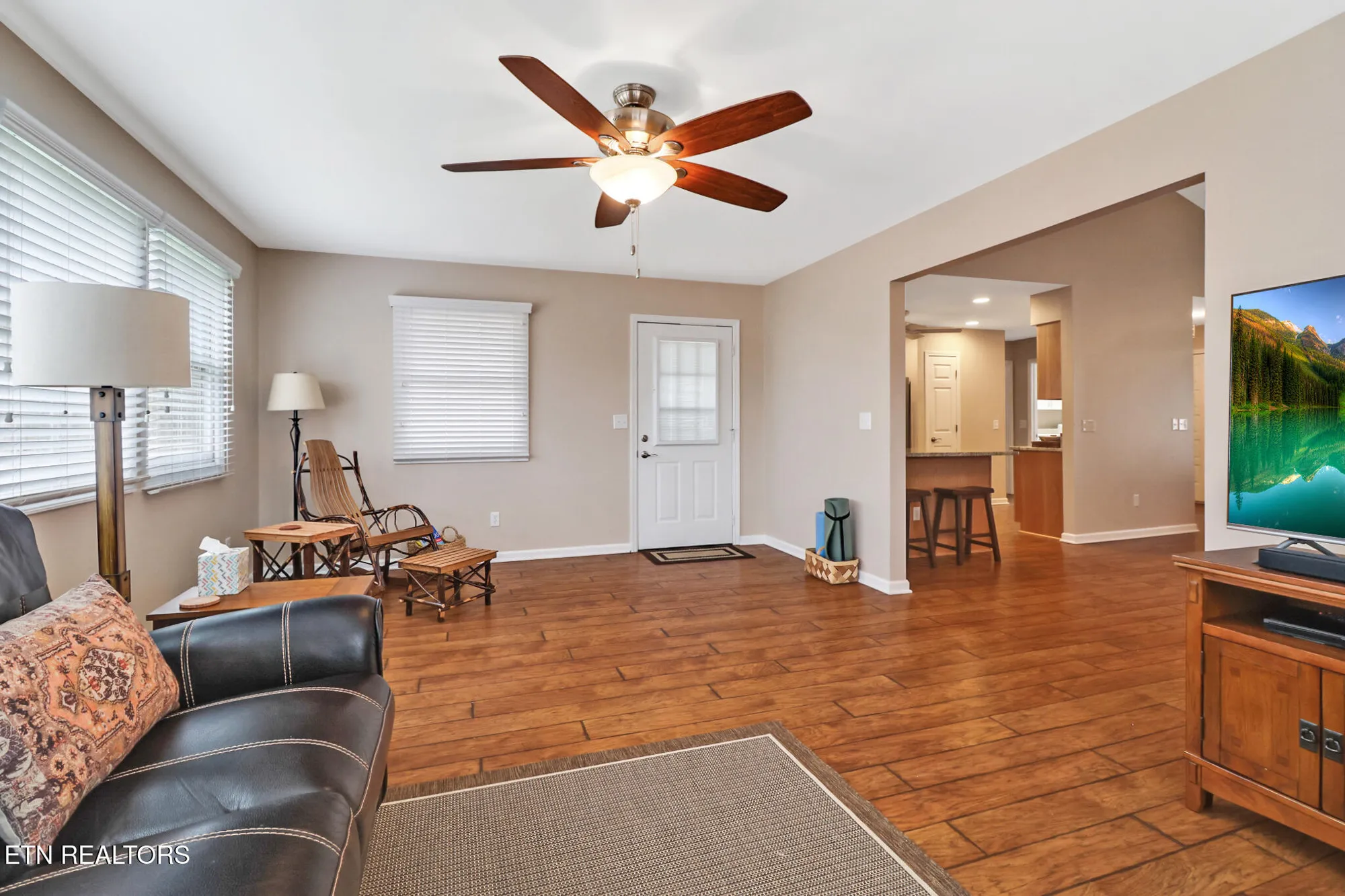 Property Slideshow image 20 of 54 | 207 overlook ln, Crossville, TN, 38558