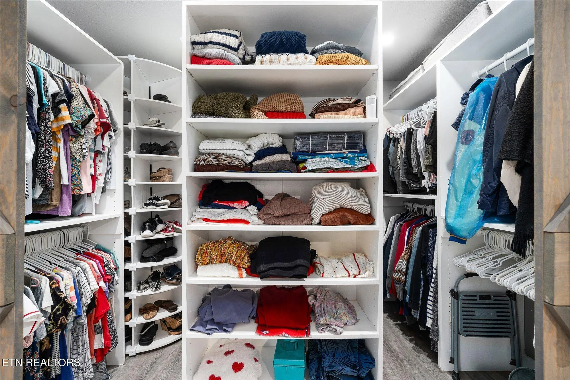 Property Slideshow image 21 of 61 | 260 rotherham dr, Crossville, TN, 38558