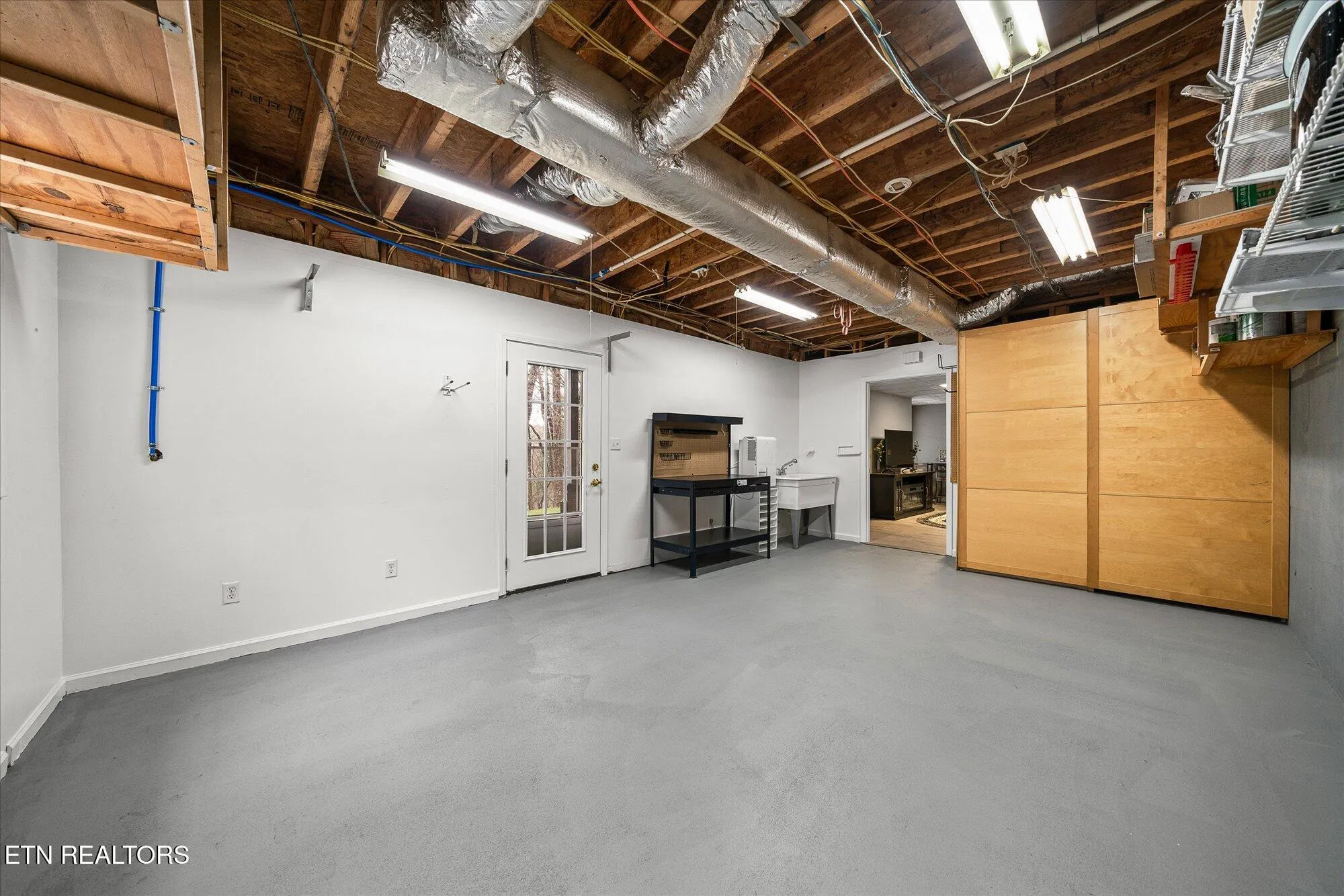 Property Slideshow image 41 of 61 | 260 rotherham dr, Crossville, TN, 38558