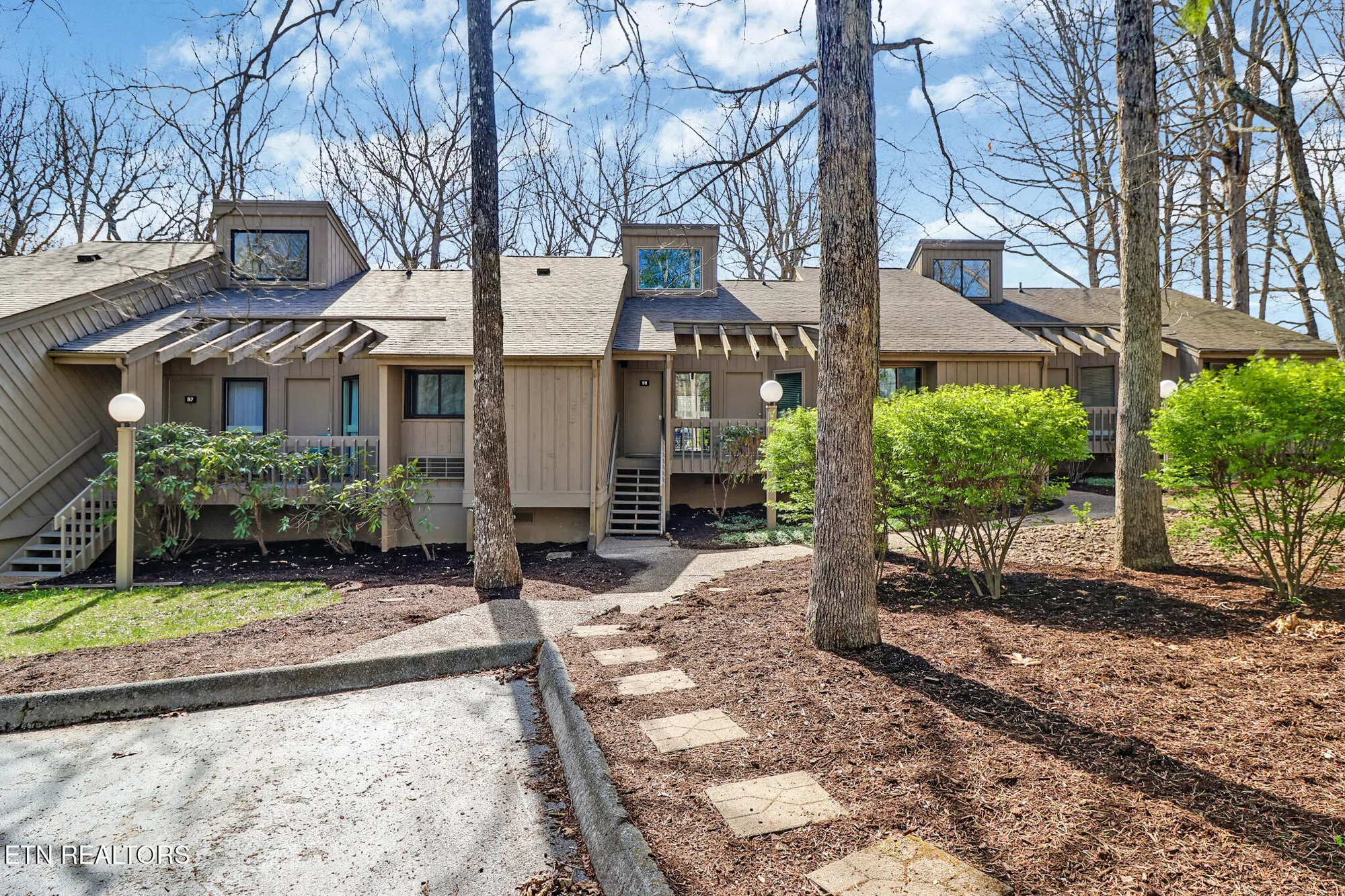 Property Slideshow image 2 of 30 | 99 eagle ct, Crossville, TN, 38558