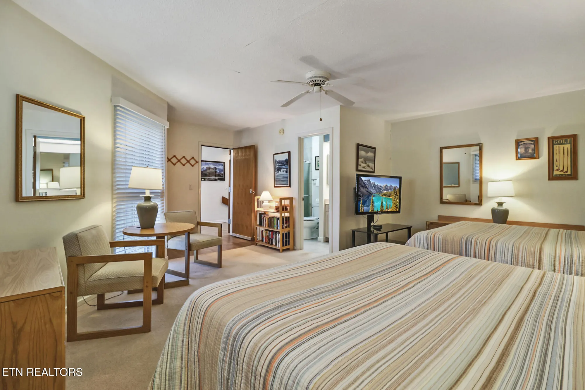 Property Slideshow image 16 of 30 | 99 eagle ct, Crossville, TN, 38558