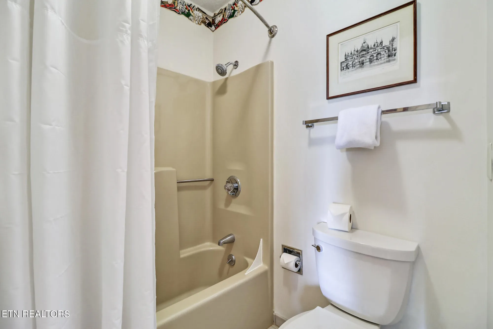 Property Slideshow image 21 of 30 | 99 eagle ct, Crossville, TN, 38558