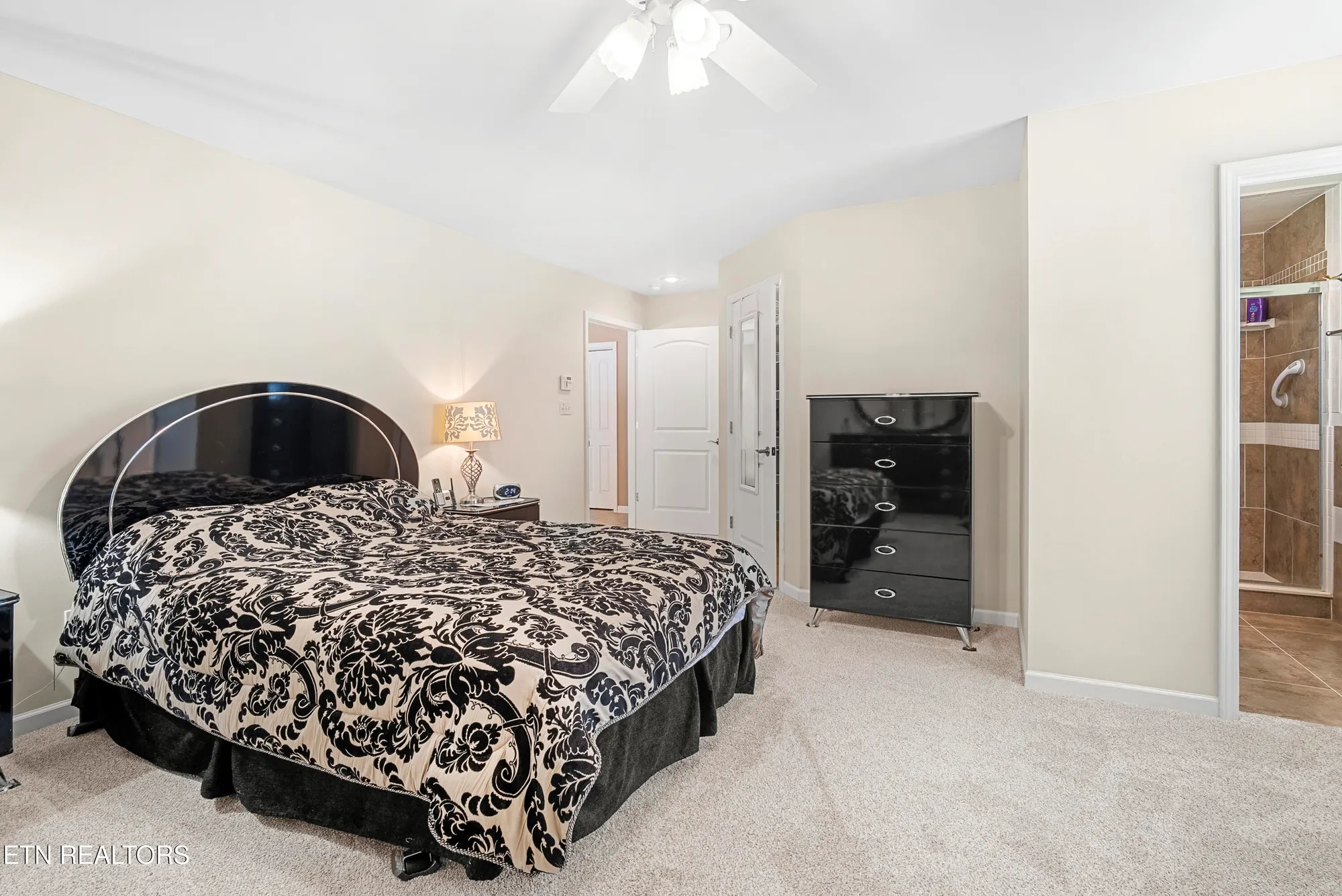 Property Slideshow image 27 of 37 | 124 pocola way, Loudon, TN, 37774