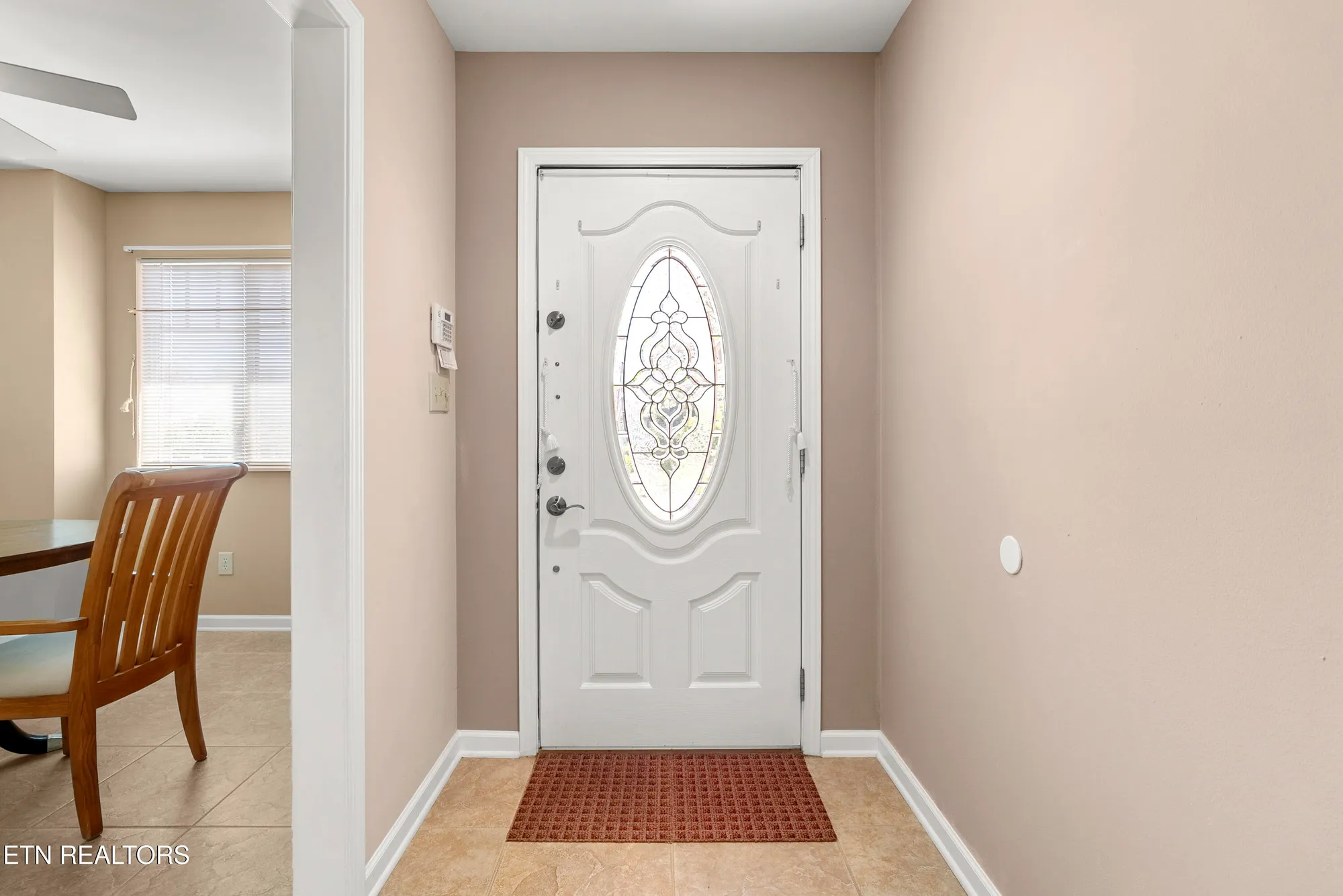 Property Slideshow image 17 of 37 | 124 pocola way, Loudon, TN, 37774