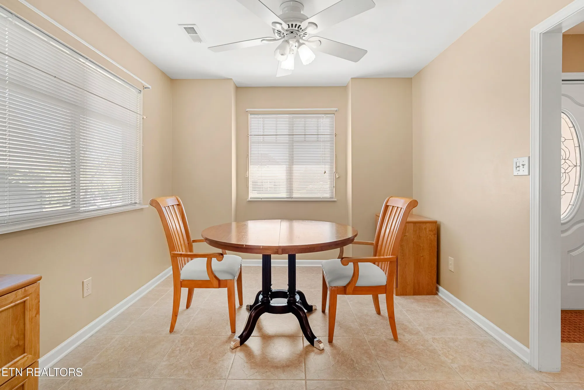 Property Slideshow image 19 of 37 | 124 pocola way, Loudon, TN, 37774