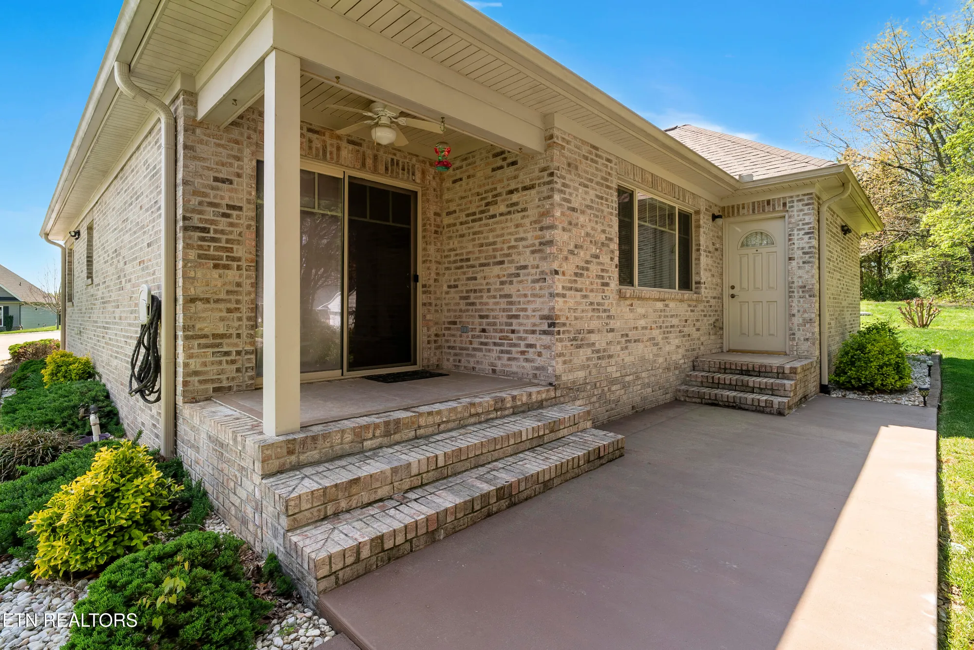 Property Slideshow image 15 of 37 | 124 pocola way, Loudon, TN, 37774