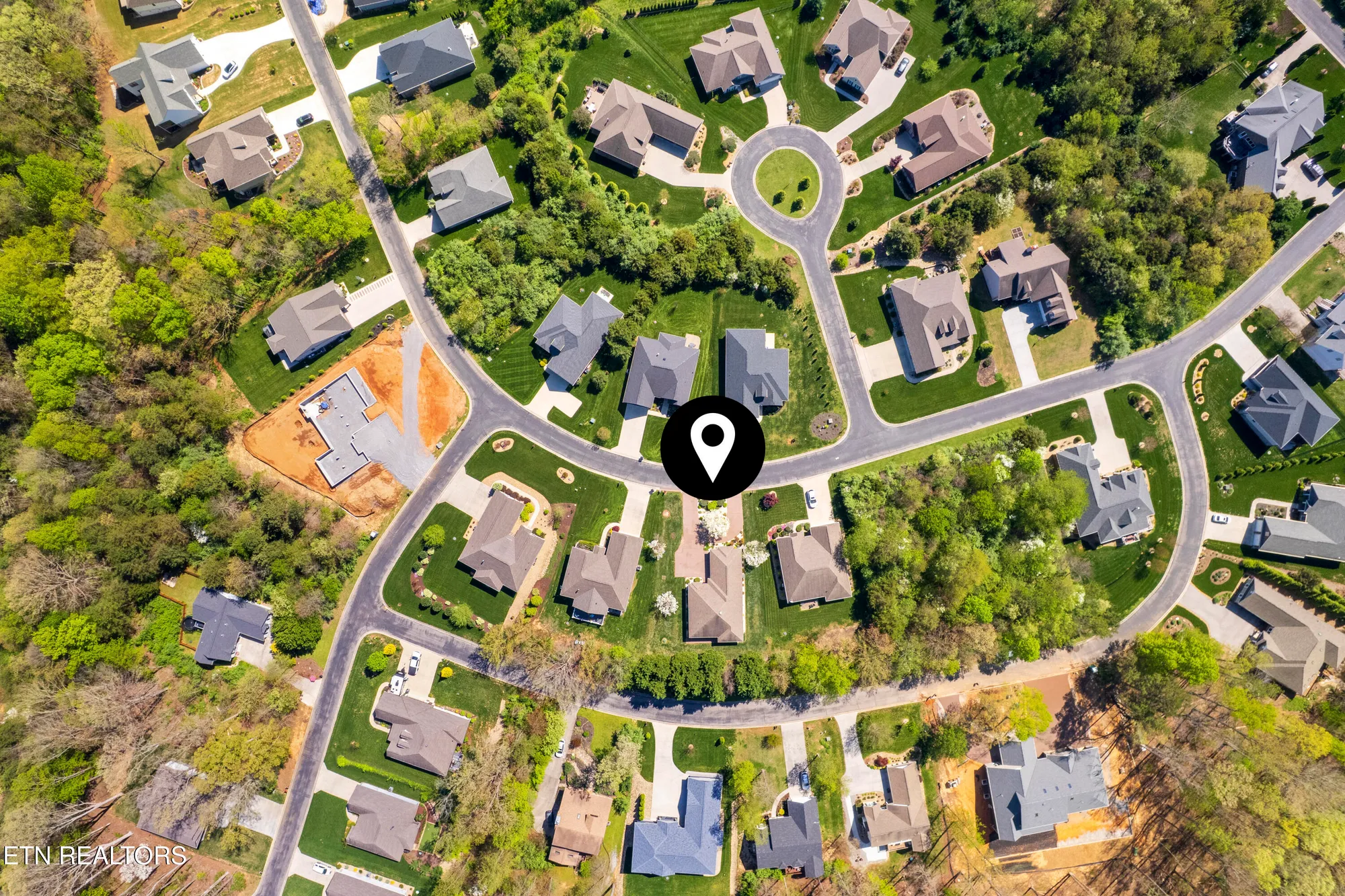 Property Slideshow image 11 of 37 | 124 pocola way, Loudon, TN, 37774