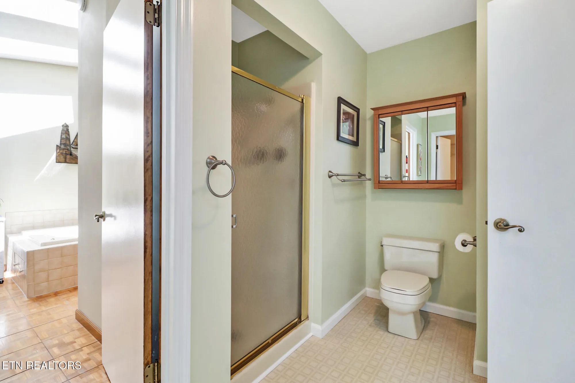 Property Slideshow image 20 of 36 | 13 oxford cir, Crossville, TN, 38558