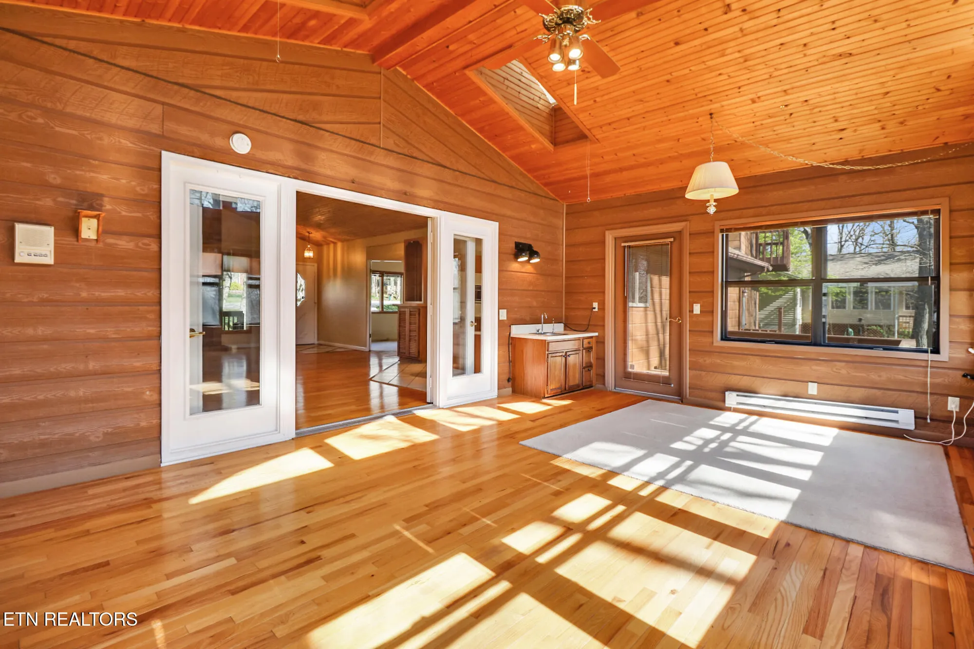 Property Slideshow image 20 of 55 | 230 amherst ln, Crossville, TN, 38558