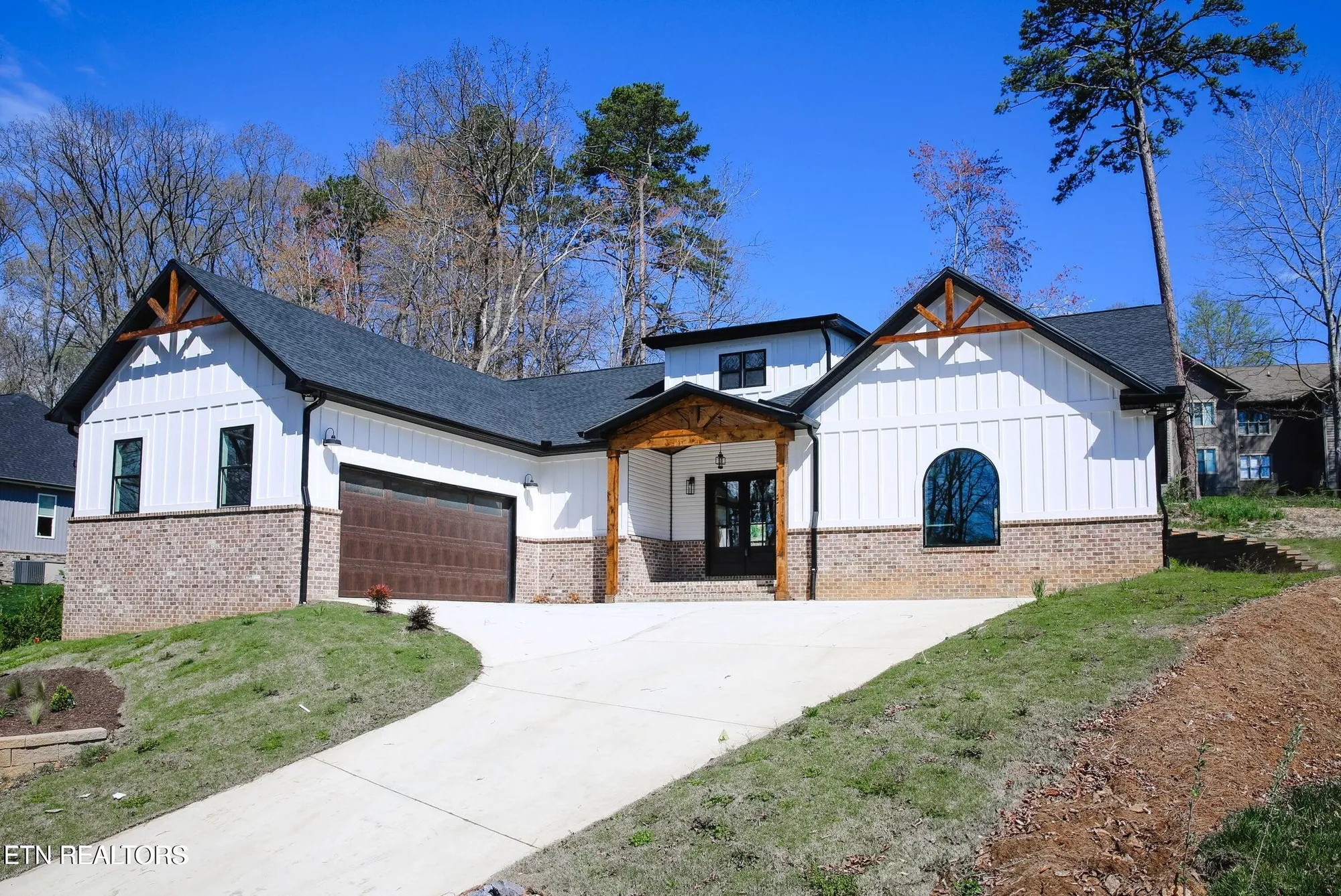 Property Slideshow image 2 of 53 | 149 kawga way, Loudon, TN, 37774