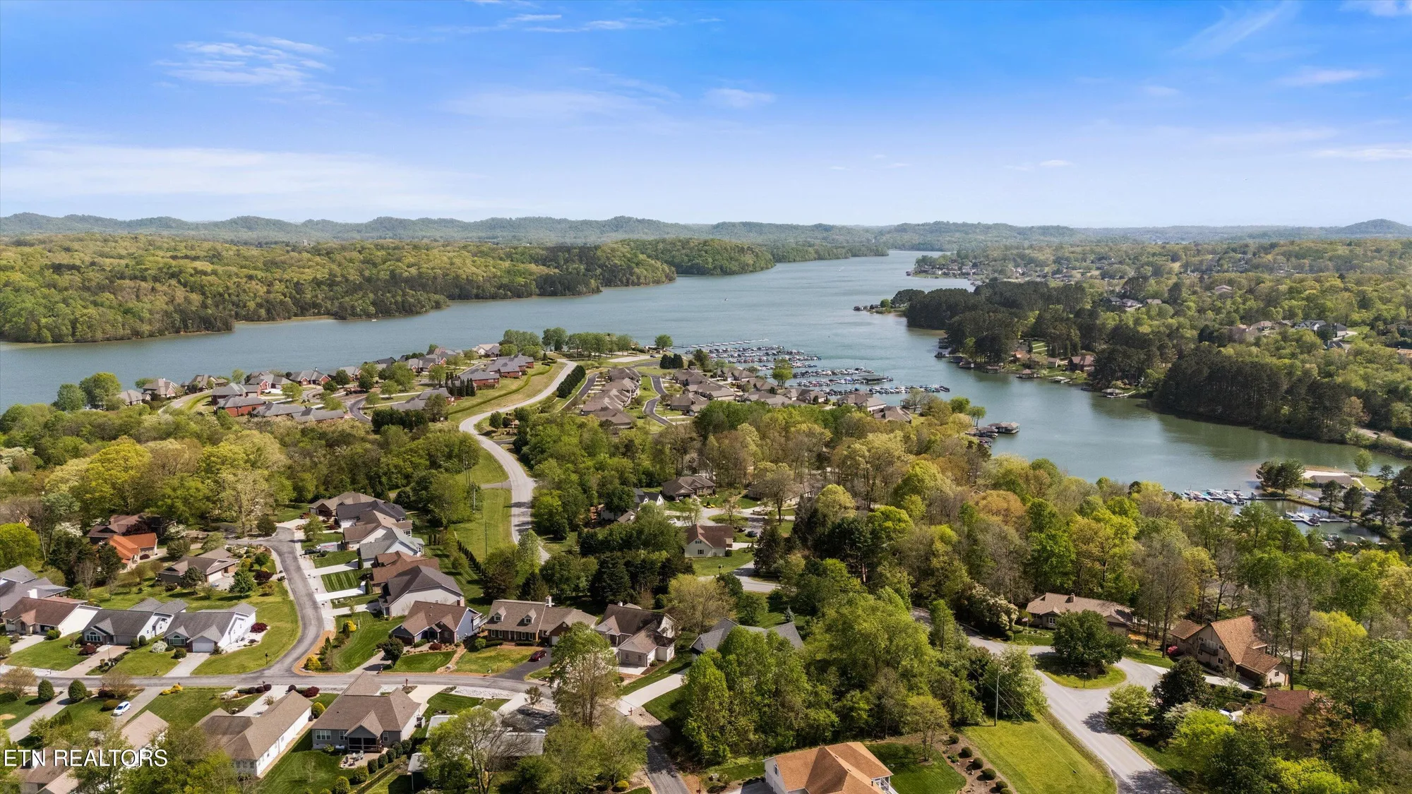 Property Slideshow image 34 of 48 | 102 chaloni ln, Loudon, TN, 37774