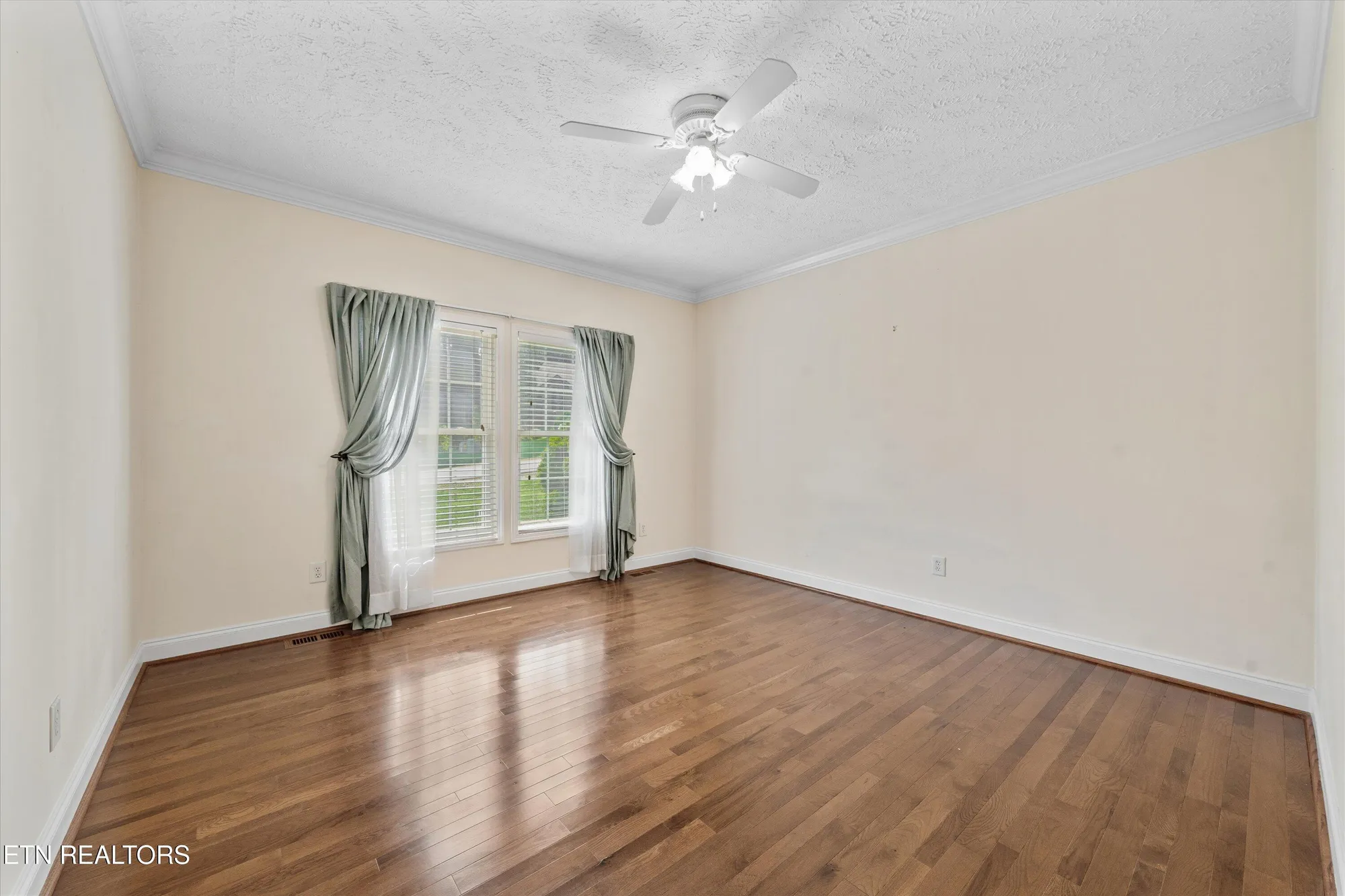 Property Slideshow image 18 of 48 | 102 chaloni ln, Loudon, TN, 37774