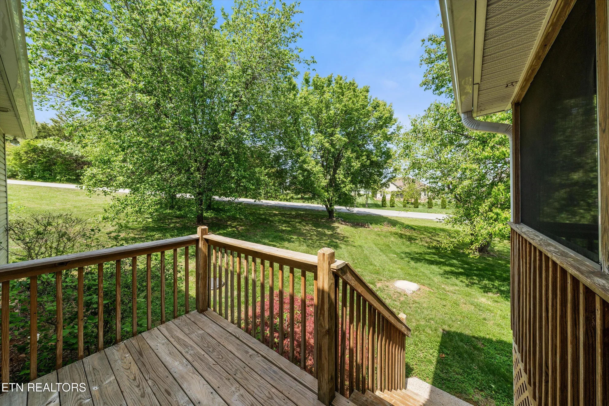 Property Slideshow image 31 of 48 | 102 chaloni ln, Loudon, TN, 37774