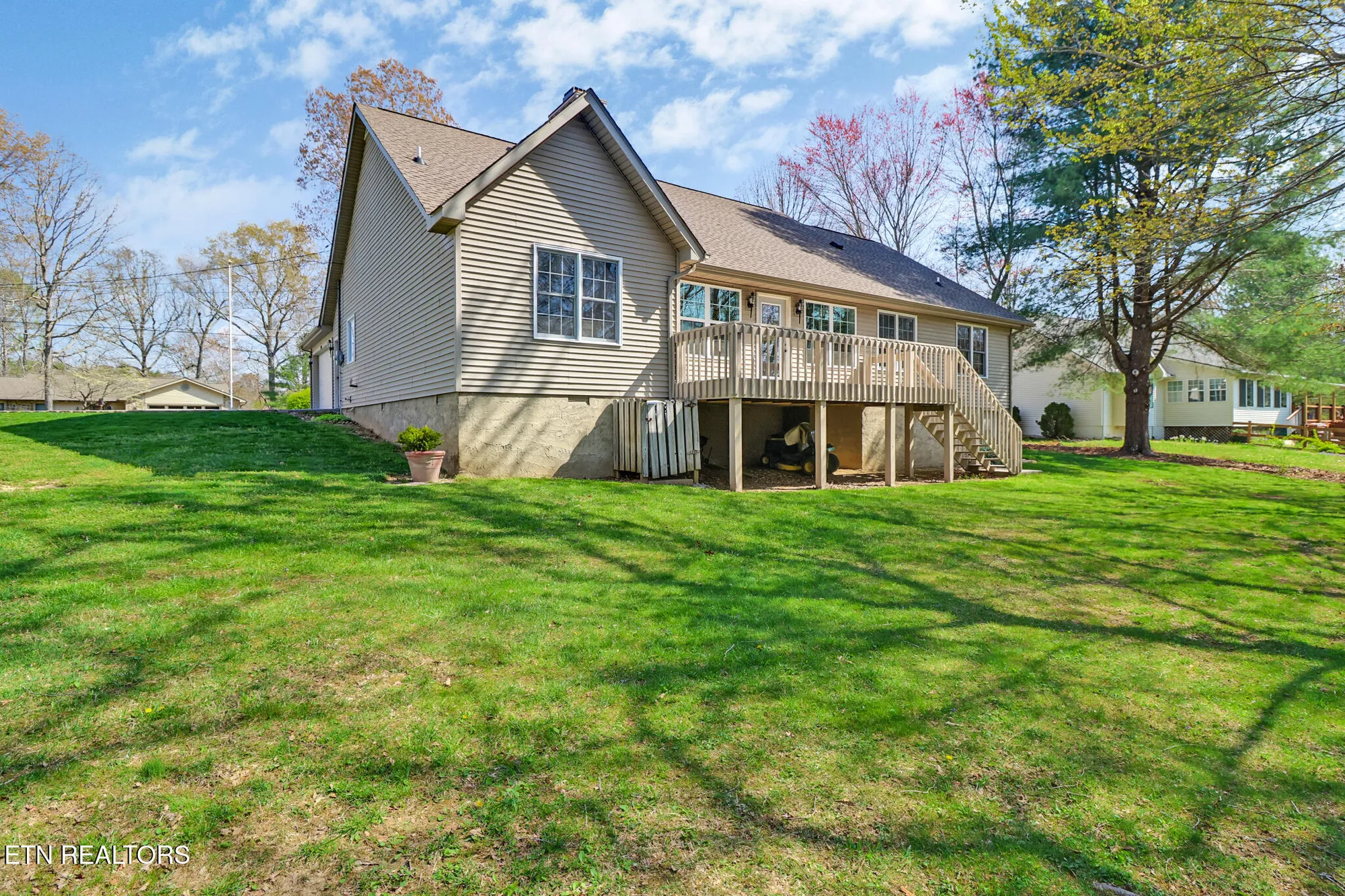 Property Slideshow image 34 of 39 | 222 pomeroy dr, Crossville, TN, 38558