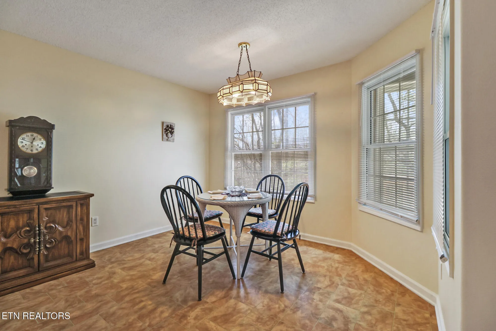 Property Slideshow image 15 of 39 | 222 pomeroy dr, Crossville, TN, 38558