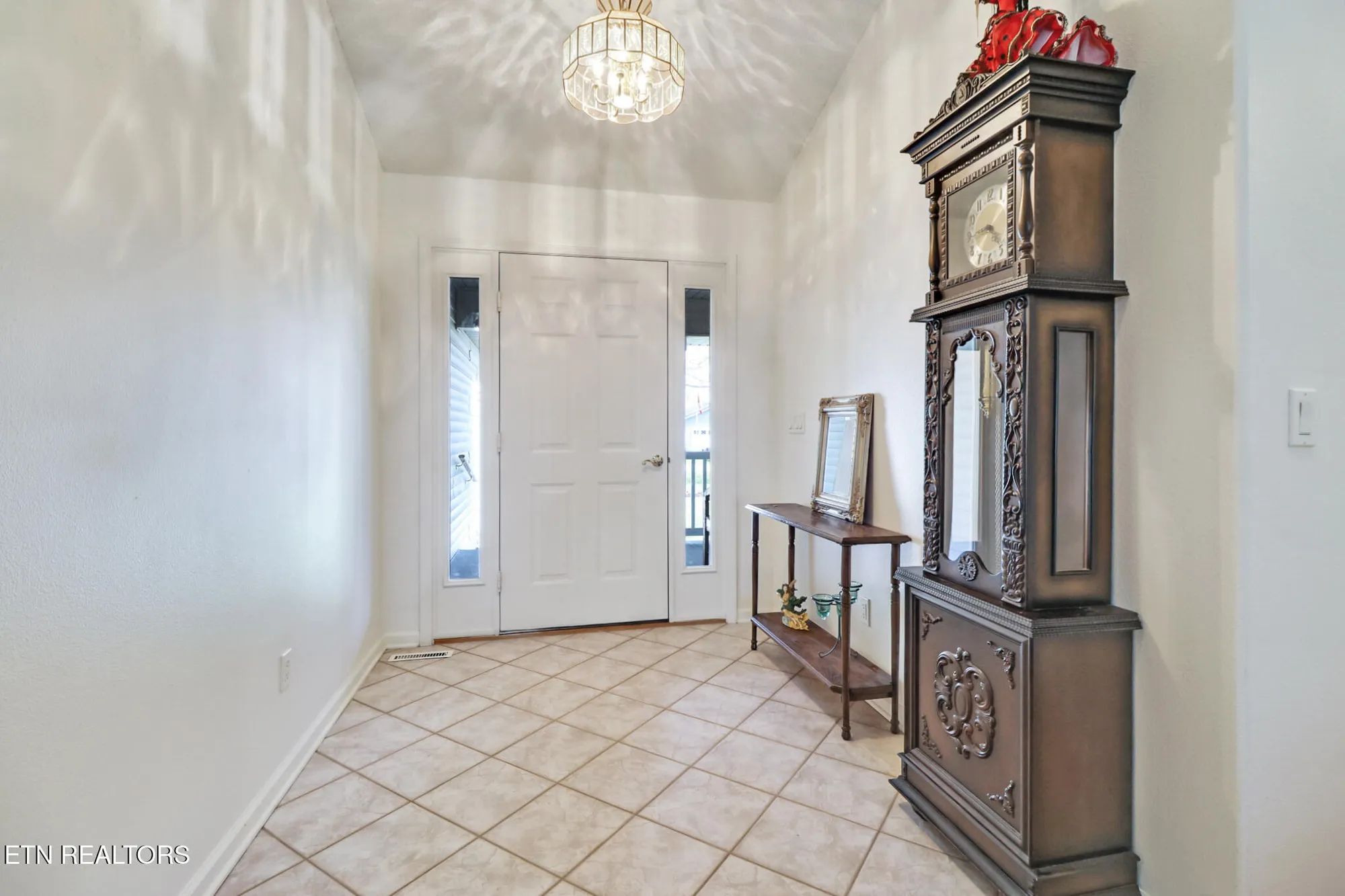Property Slideshow image 5 of 39 | 222 pomeroy dr, Crossville, TN, 38558