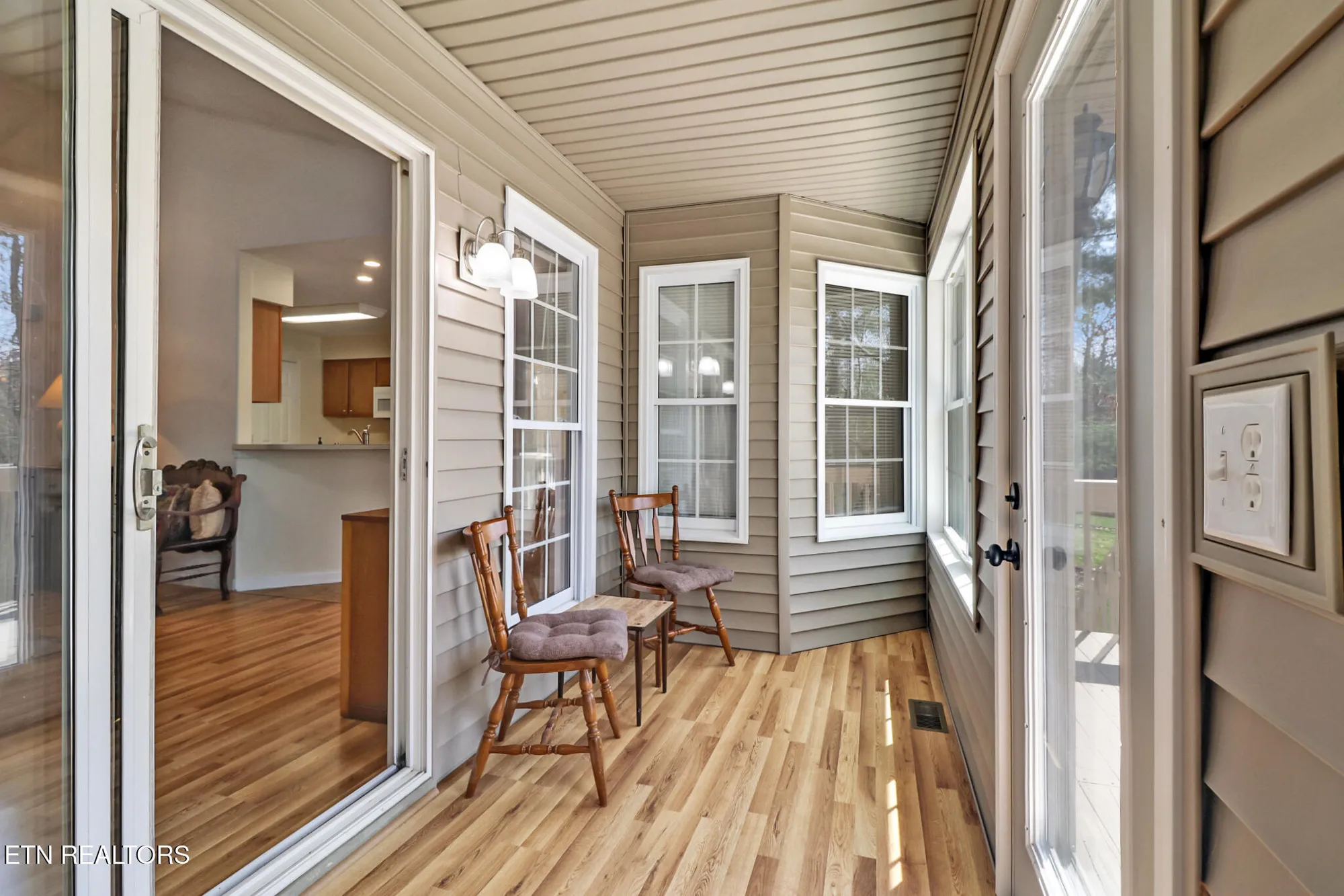 Property Slideshow image 18 of 39 | 222 pomeroy dr, Crossville, TN, 38558