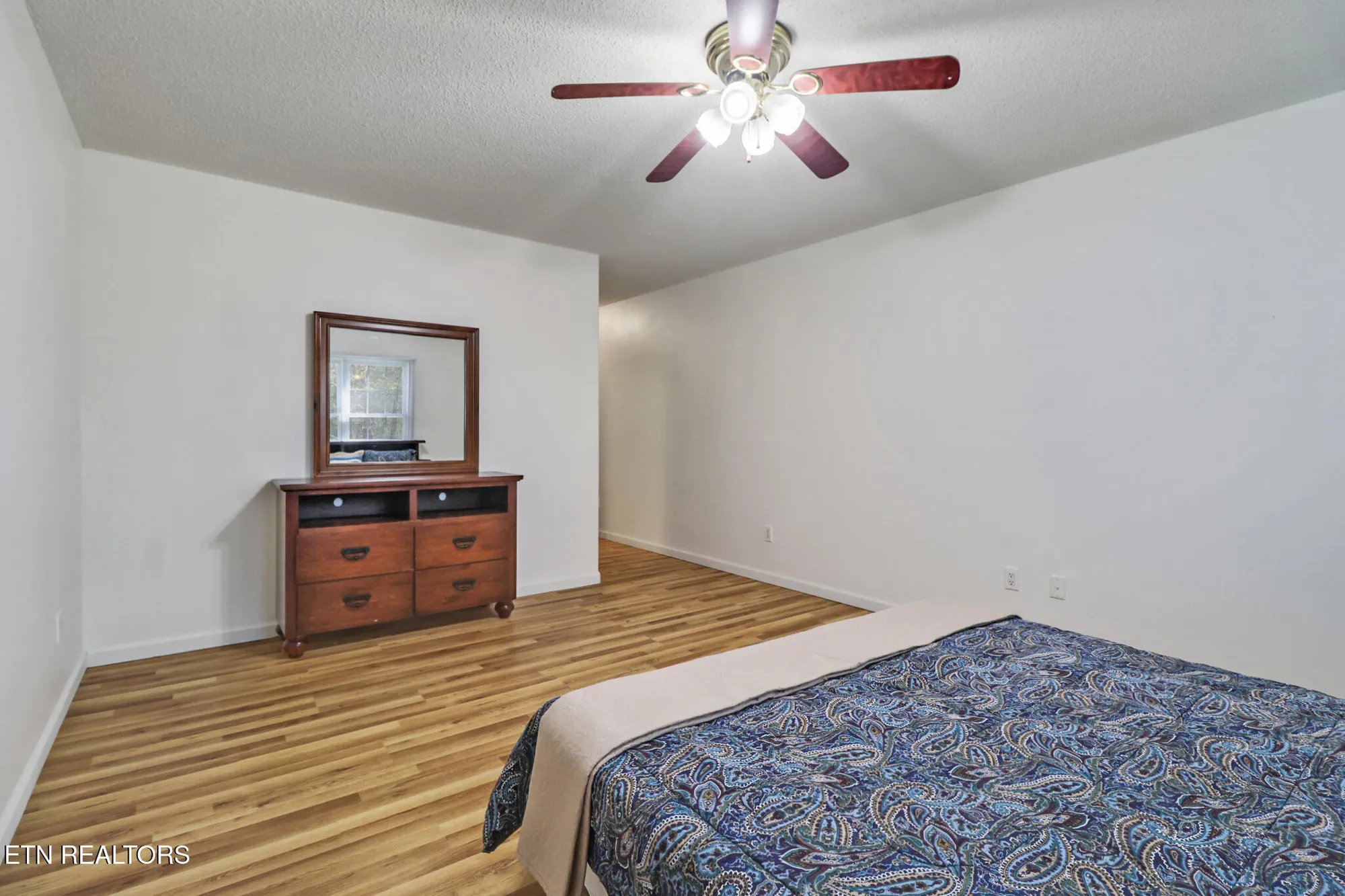 Property Slideshow image 19 of 39 | 222 pomeroy dr, Crossville, TN, 38558
