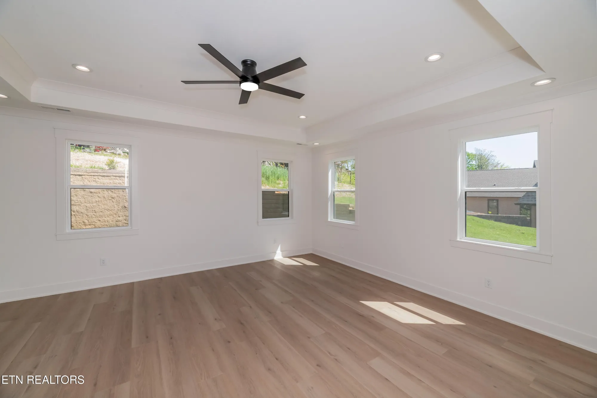 Property Slideshow image 21 of 53 | 149 kawga way, Loudon, TN, 37774