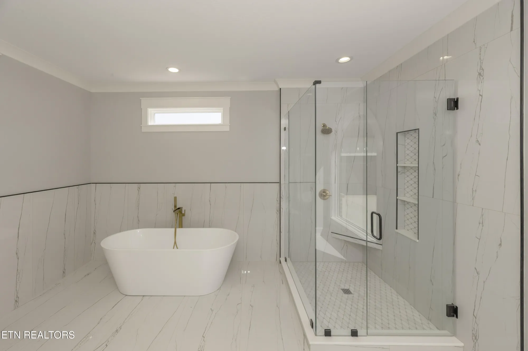 Property Slideshow image 29 of 53 | 149 kawga way, Loudon, TN, 37774