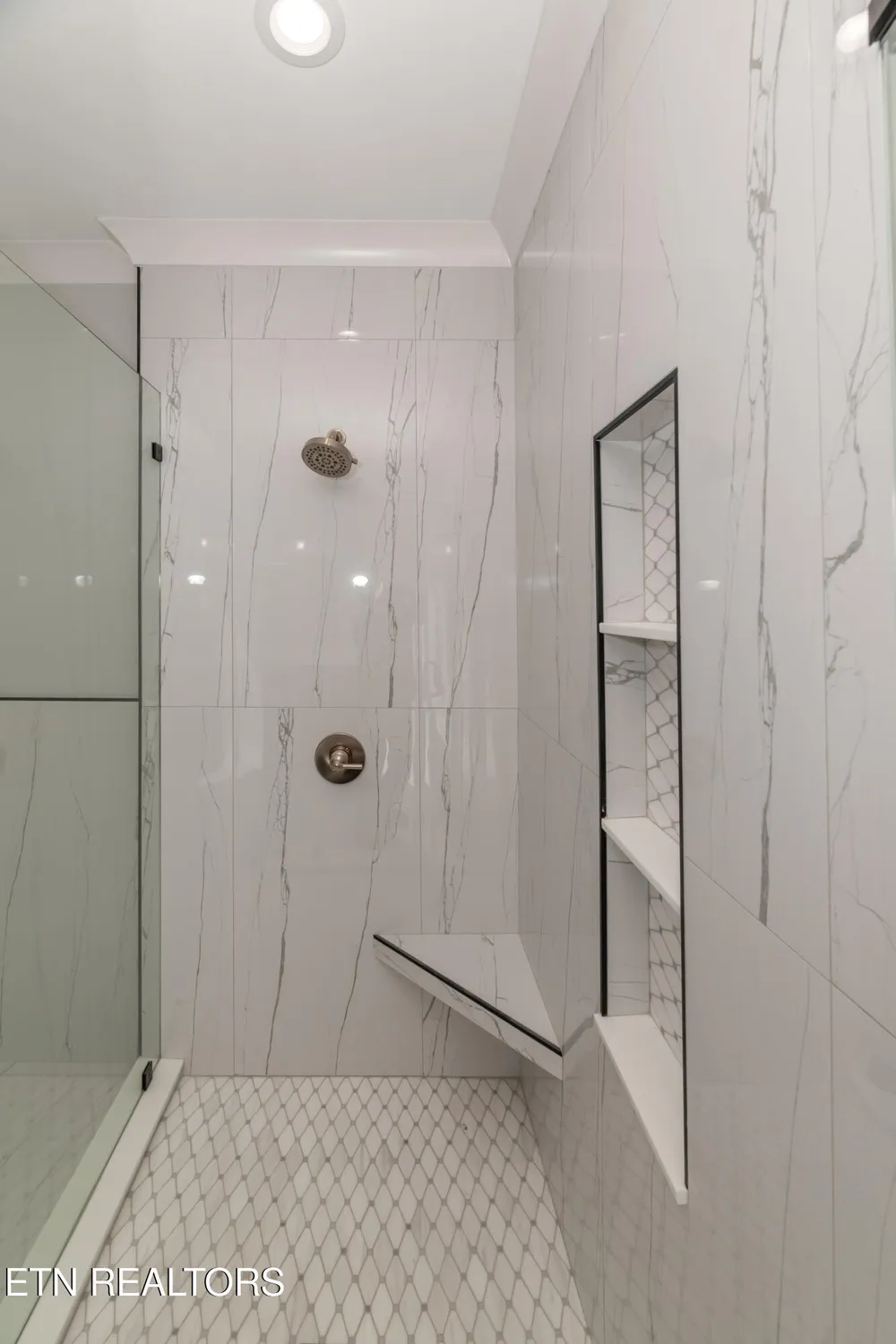 Property Slideshow image 30 of 53 | 149 kawga way, Loudon, TN, 37774