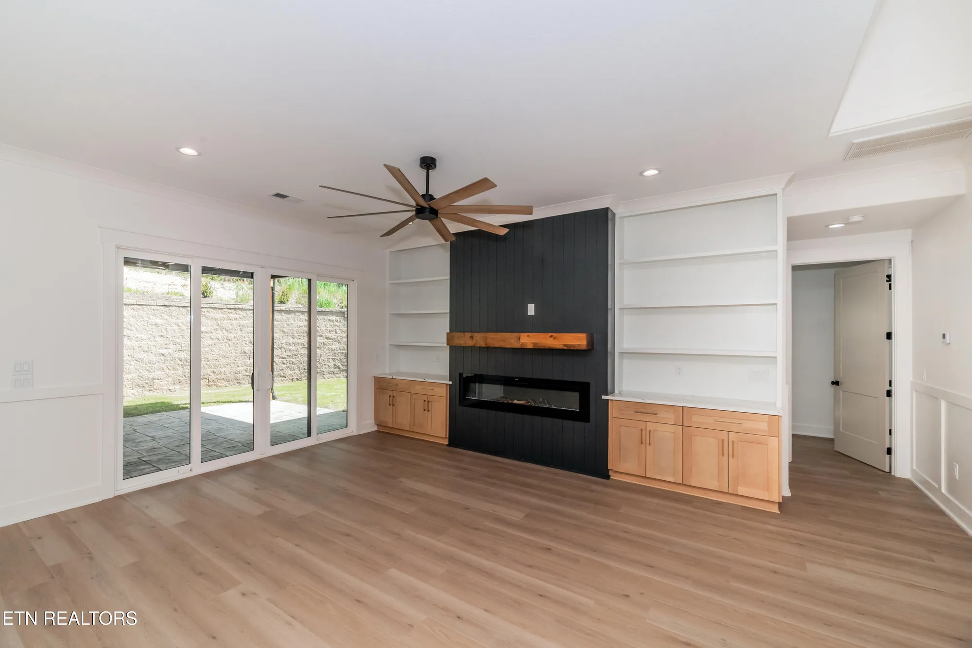 Property Slideshow image 9 of 53 | 149 kawga way, Loudon, TN, 37774