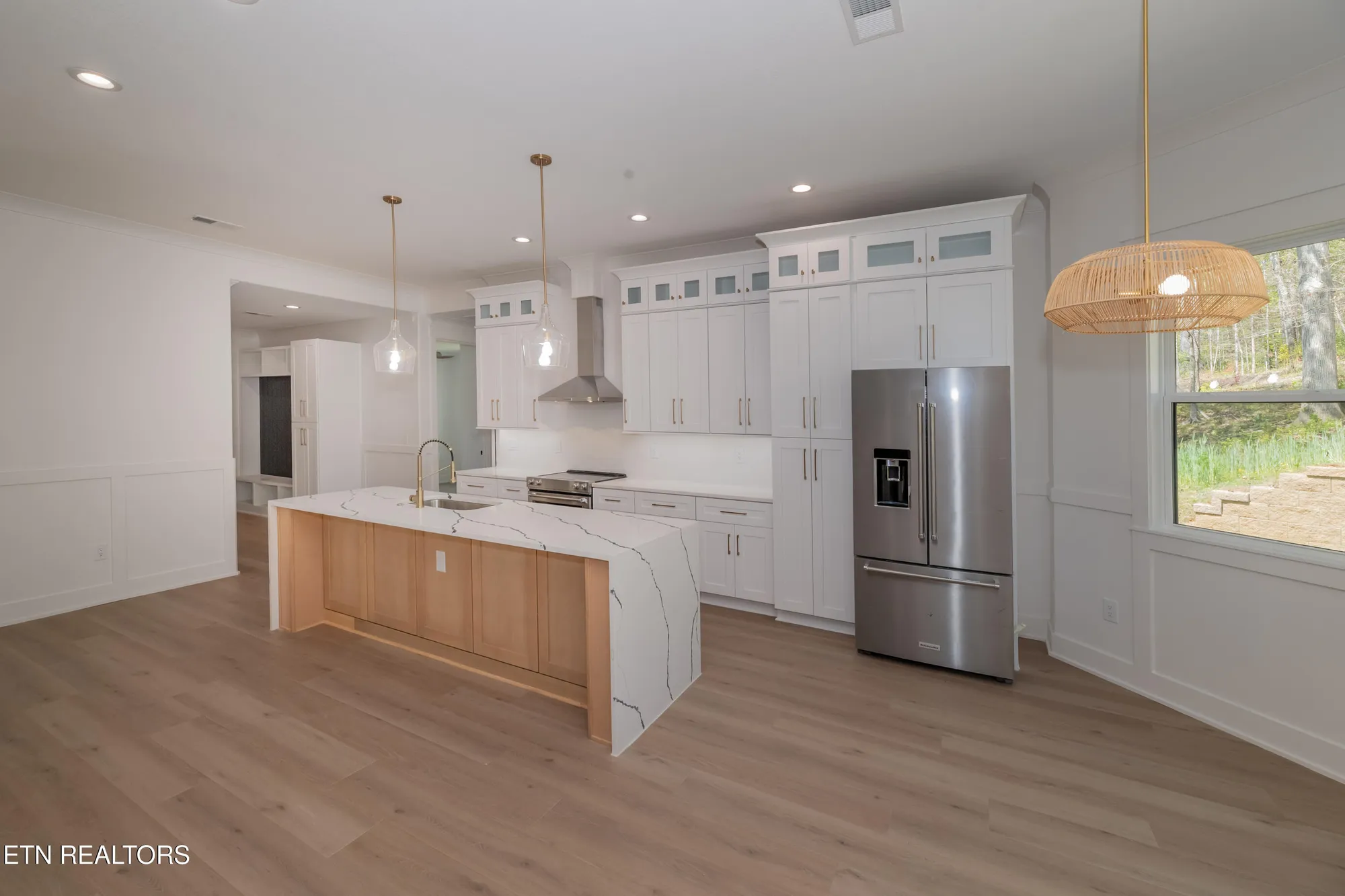 Property Slideshow image 12 of 53 | 149 kawga way, Loudon, TN, 37774