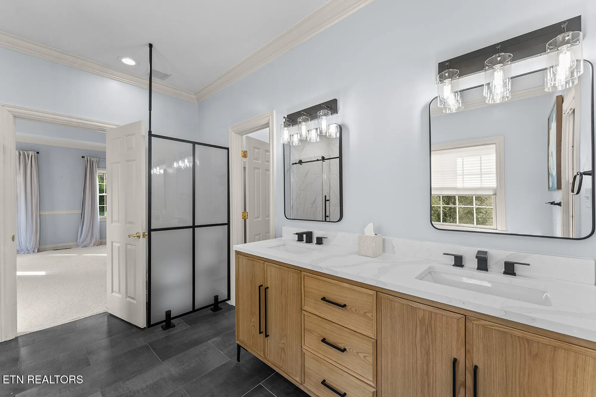 Property Slideshow image 30 of 66 | 231 chuniloti way, Loudon, TN, 37774