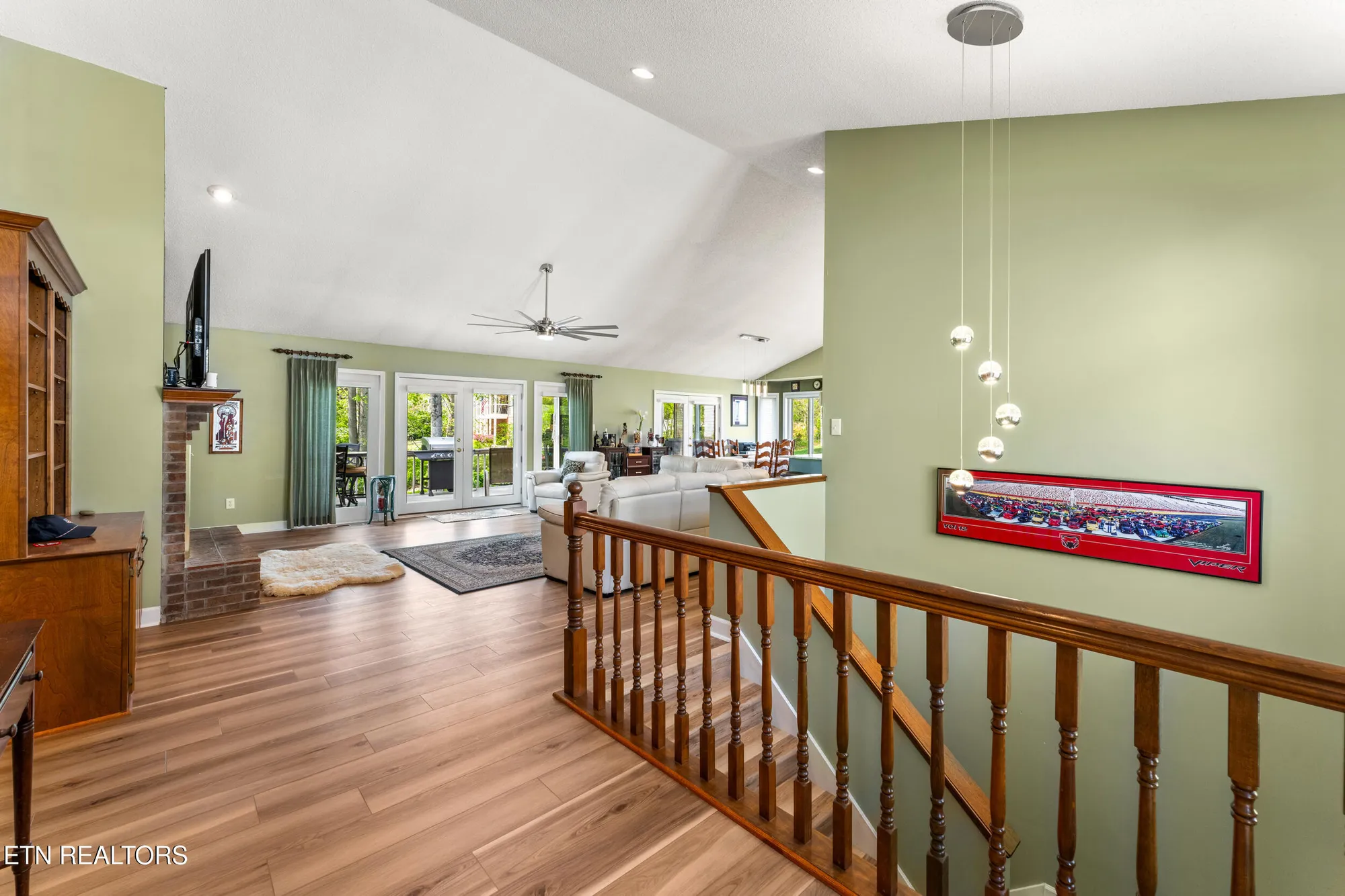 Property Slideshow image 10 of 59 | 106 tecumseh ln, Loudon, TN, 37774