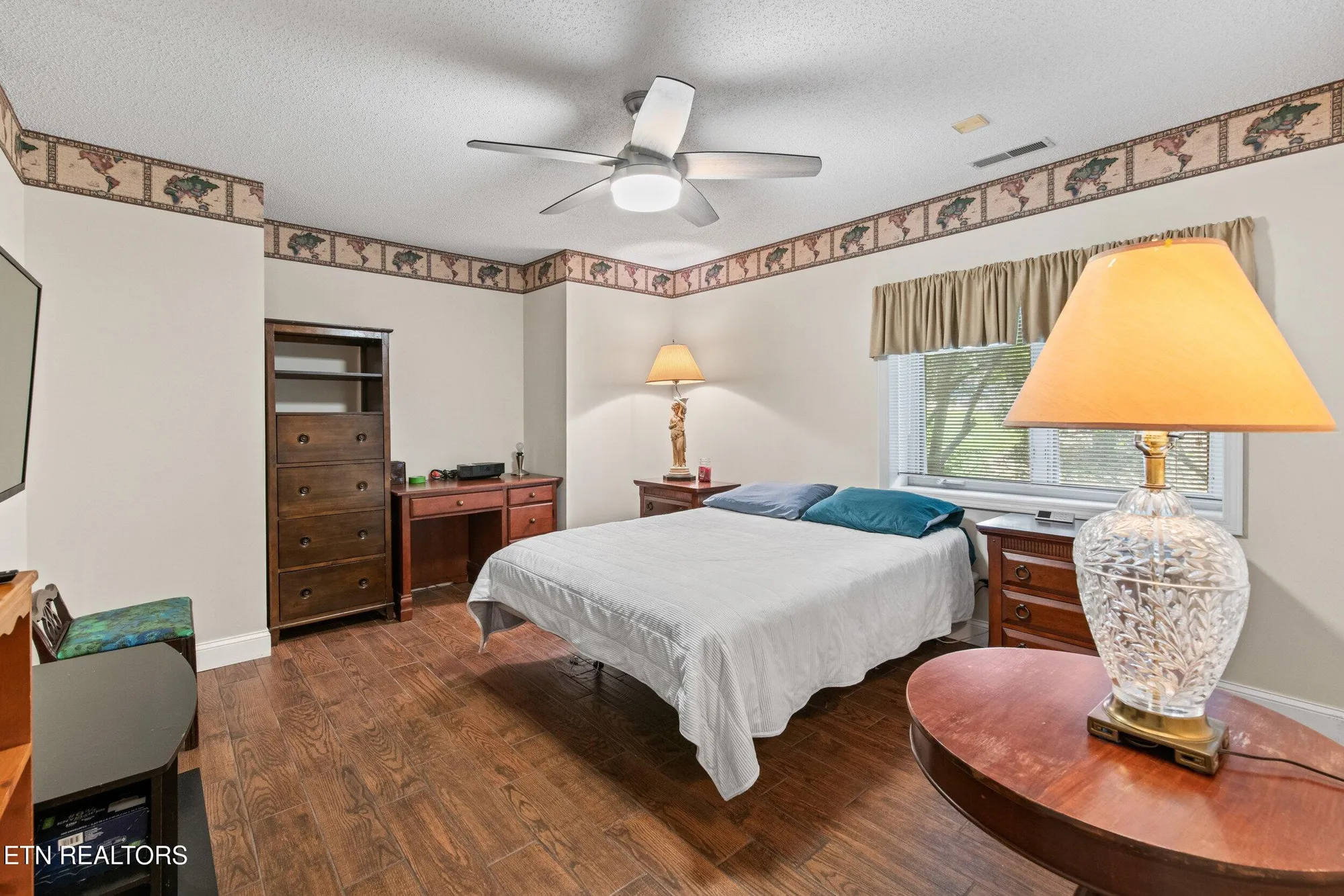 Property Slideshow image 26 of 59 | 106 tecumseh ln, Loudon, TN, 37774