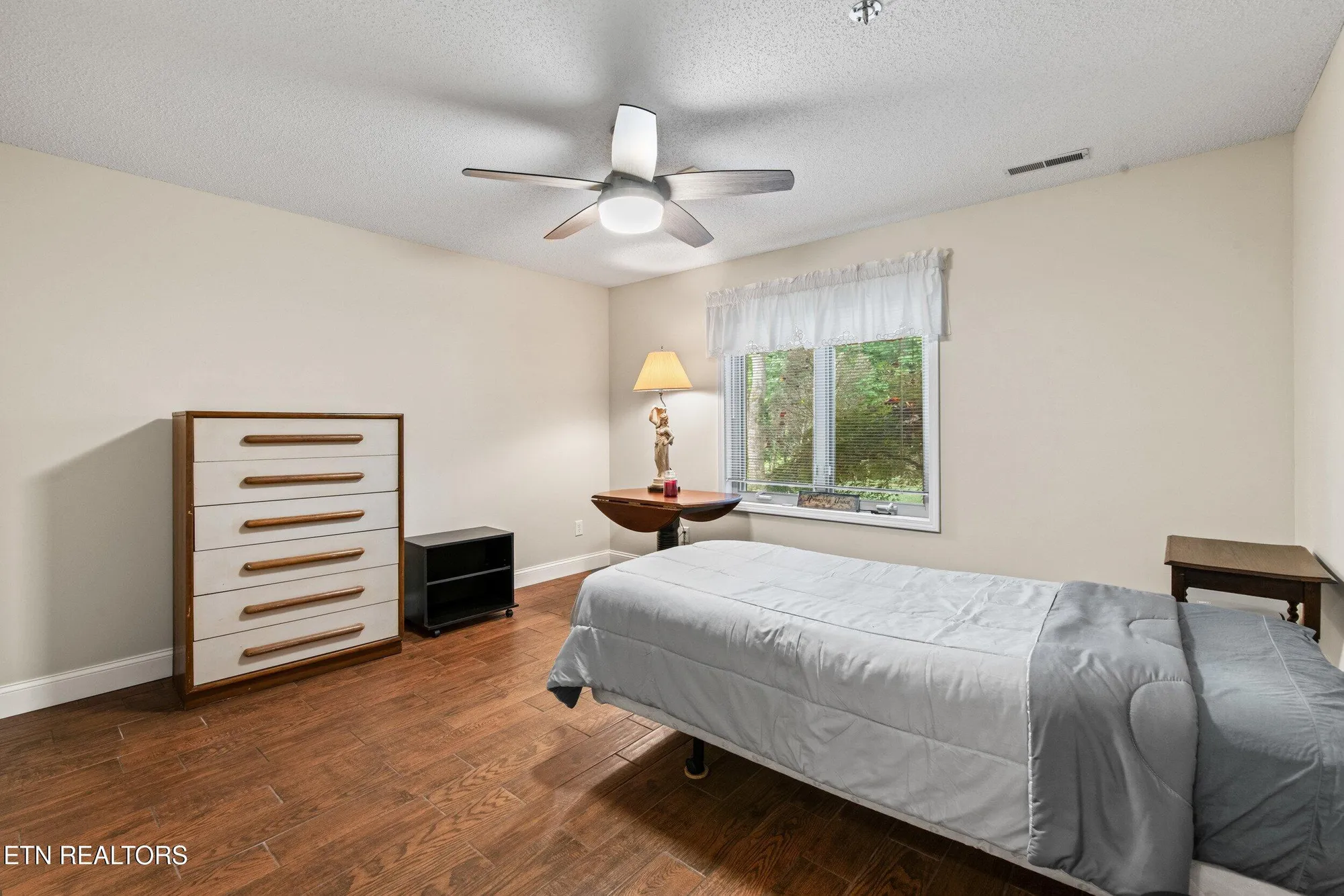 Property Slideshow image 27 of 59 | 106 tecumseh ln, Loudon, TN, 37774