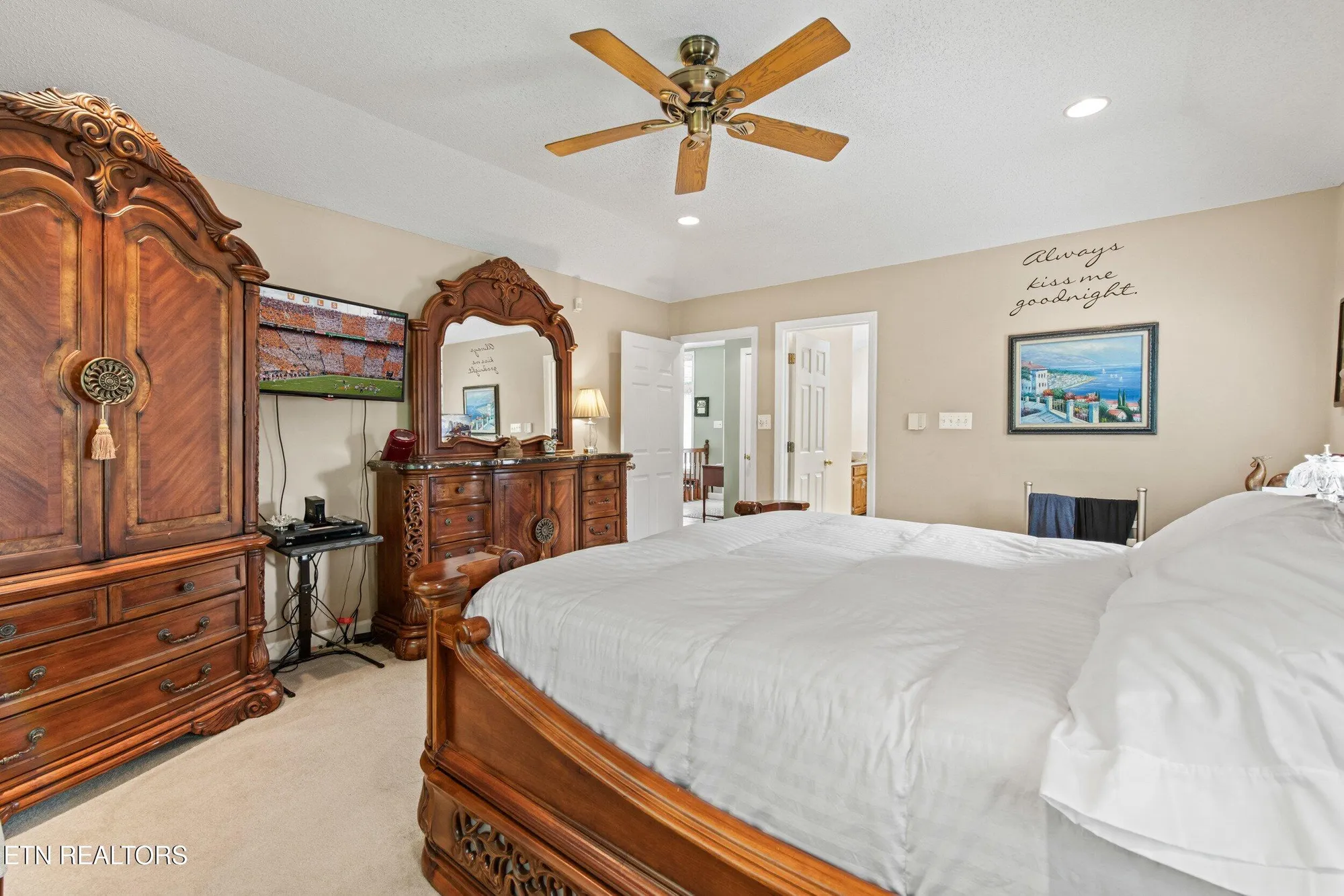 Property Slideshow image 24 of 59 | 106 tecumseh ln, Loudon, TN, 37774