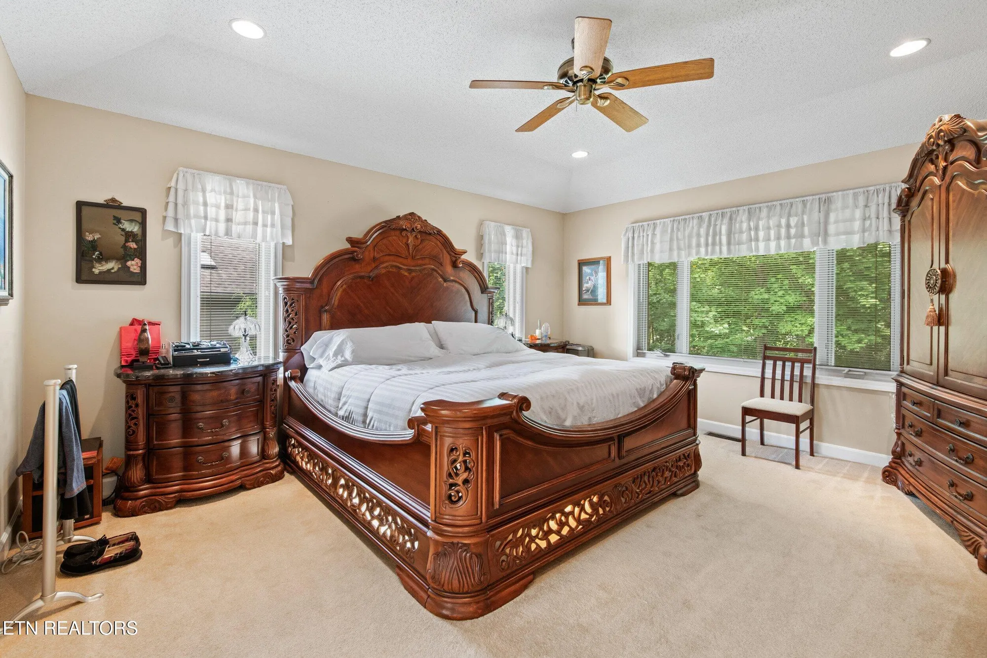 Property Slideshow image 23 of 59 | 106 tecumseh ln, Loudon, TN, 37774