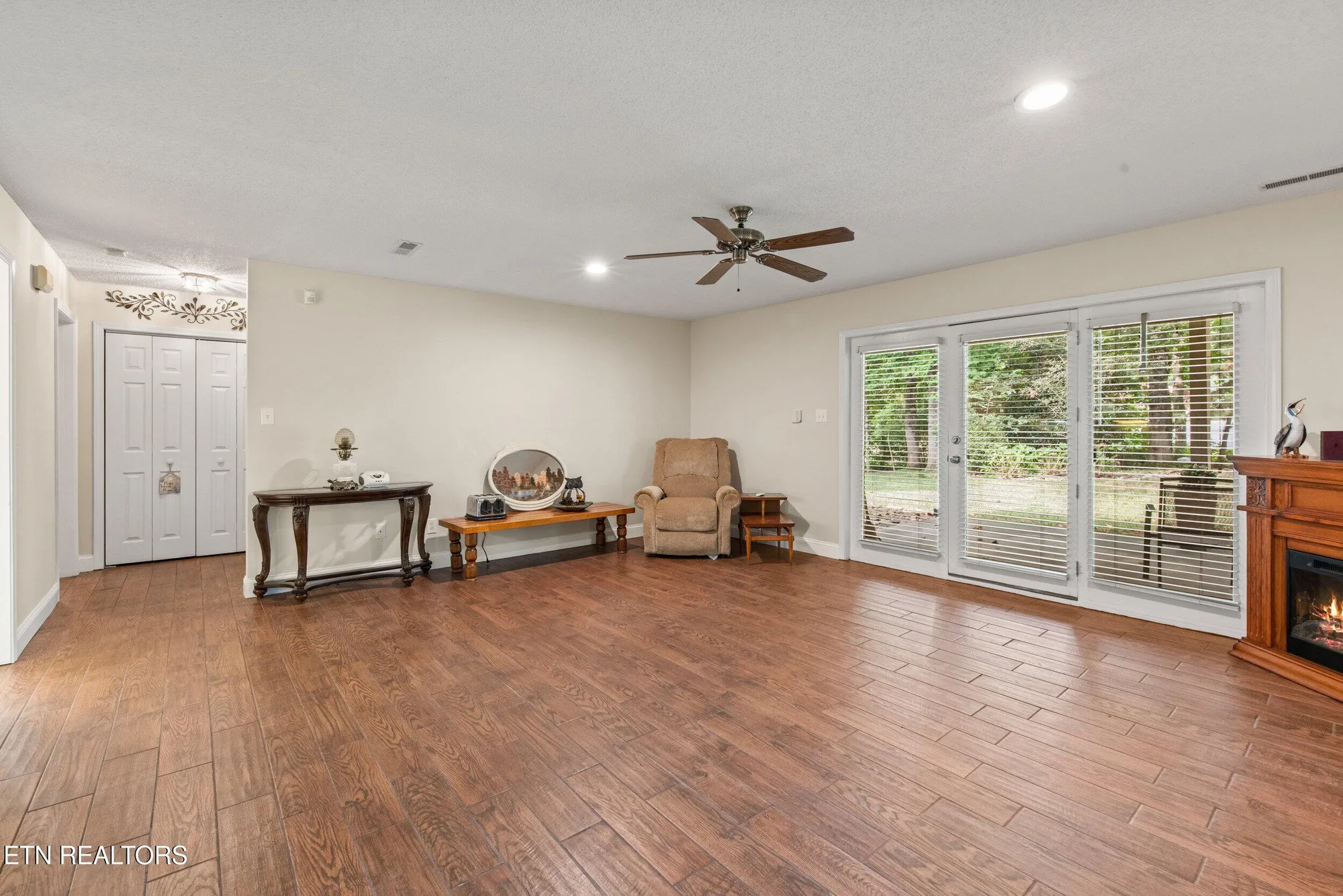 Property Slideshow image 30 of 59 | 106 tecumseh ln, Loudon, TN, 37774