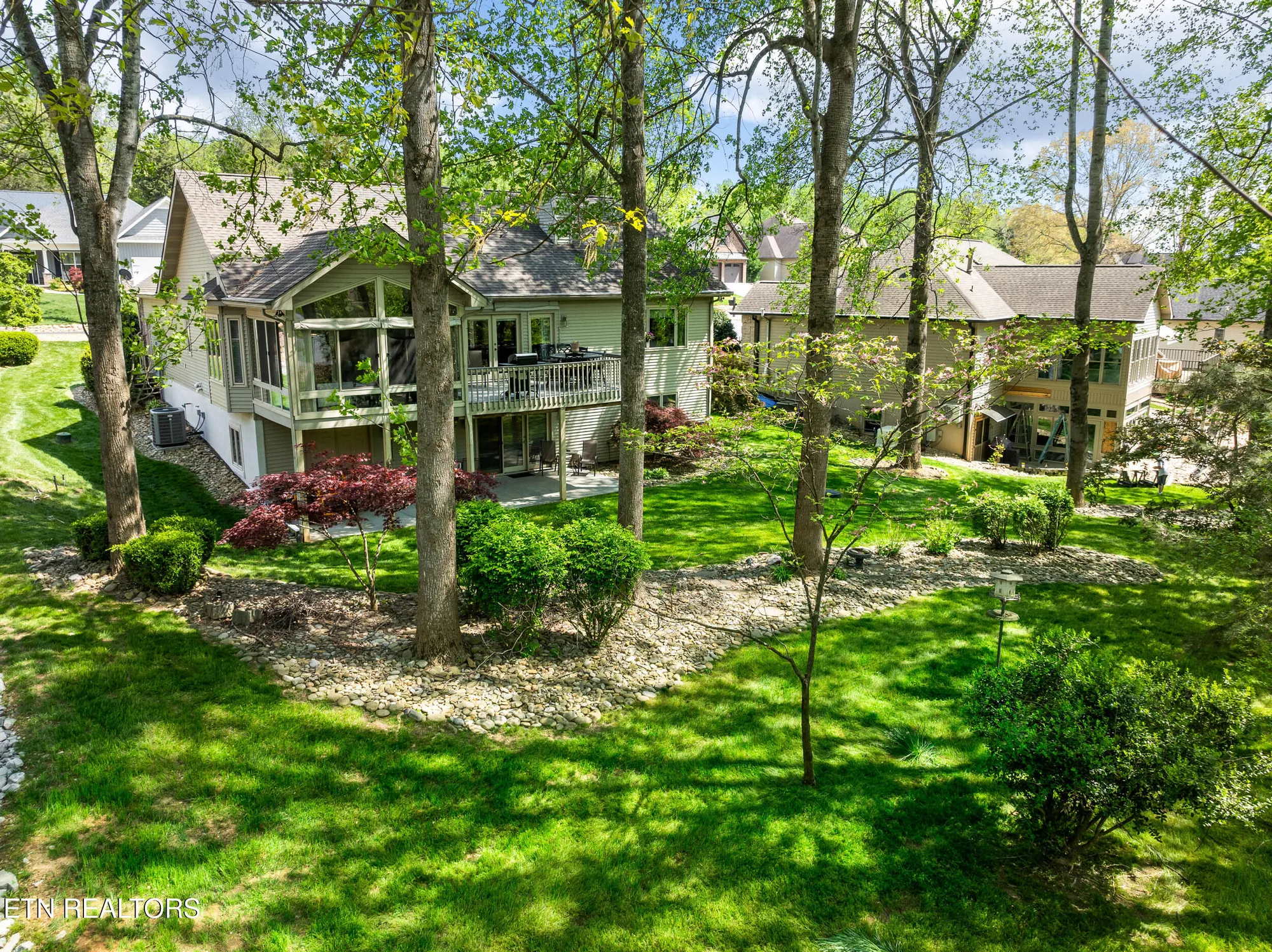 Property Slideshow image 47 of 59 | 106 tecumseh ln, Loudon, TN, 37774