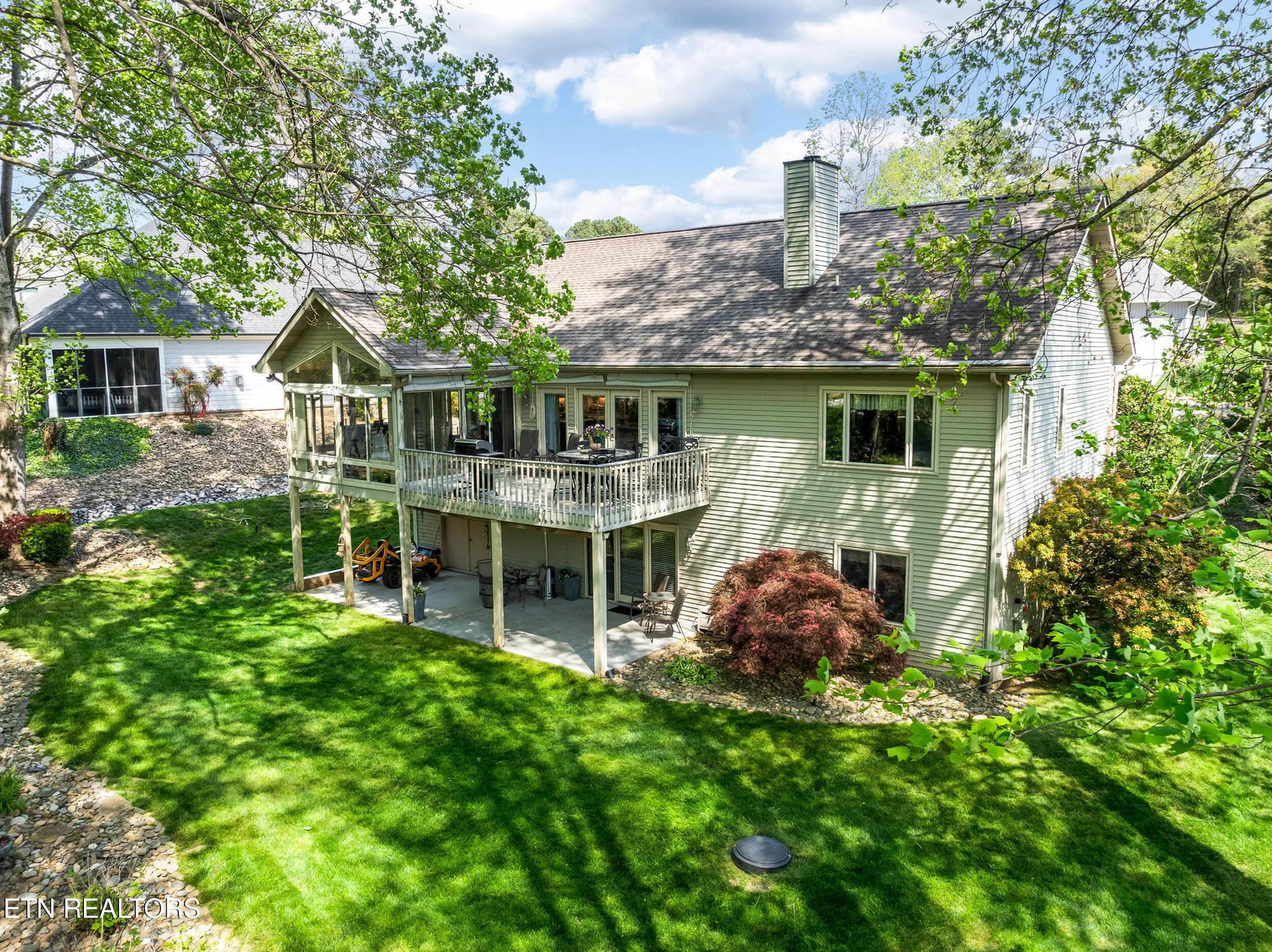 Property Slideshow image 49 of 59 | 106 tecumseh ln, Loudon, TN, 37774