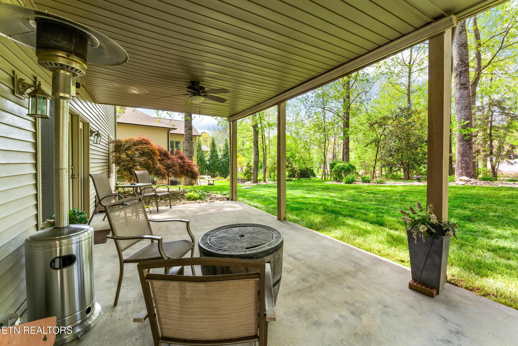 Property Slideshow image 52 of 59 | 106 tecumseh ln, Loudon, TN, 37774