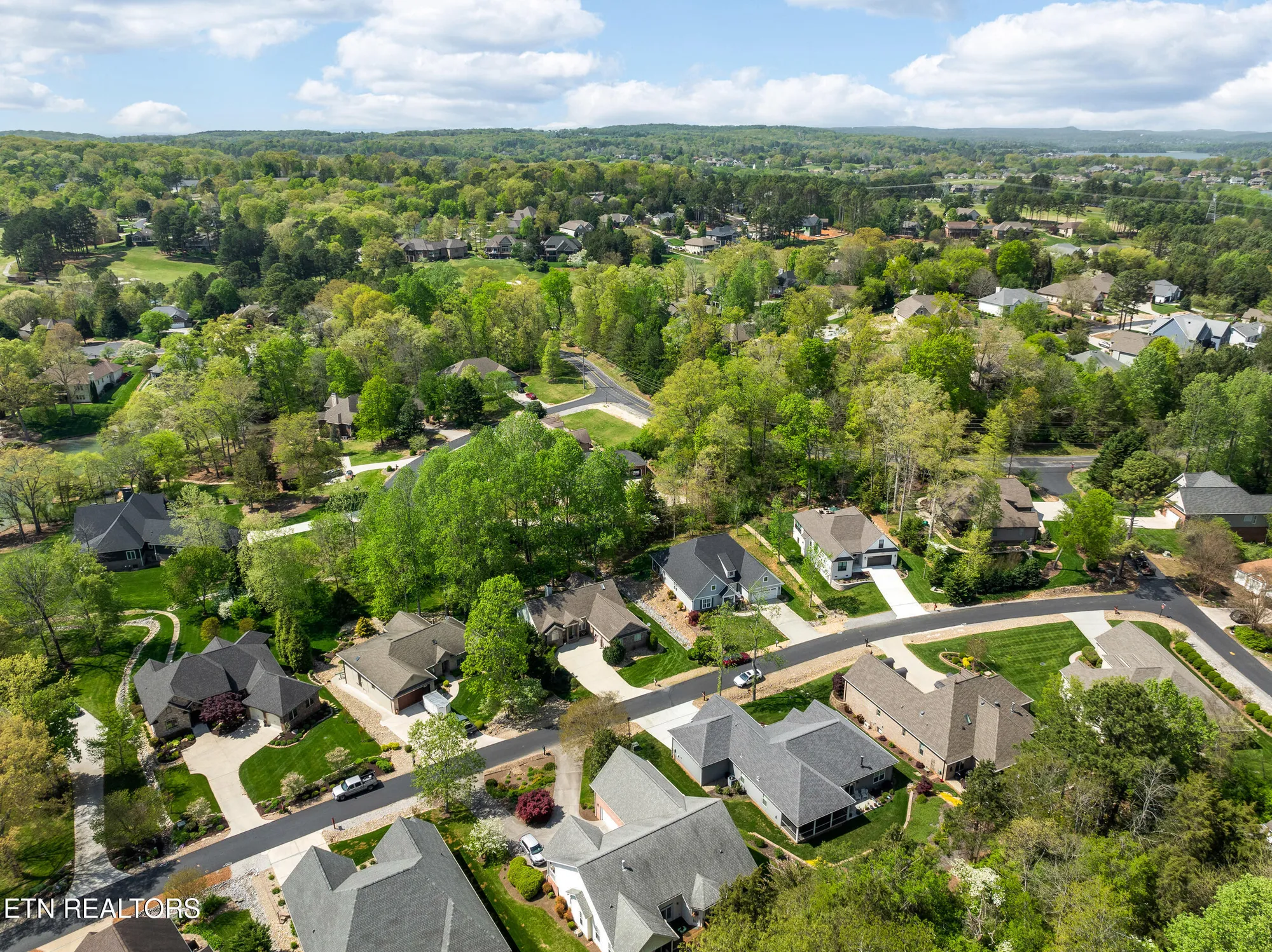 Property Slideshow image 56 of 59 | 106 tecumseh ln, Loudon, TN, 37774